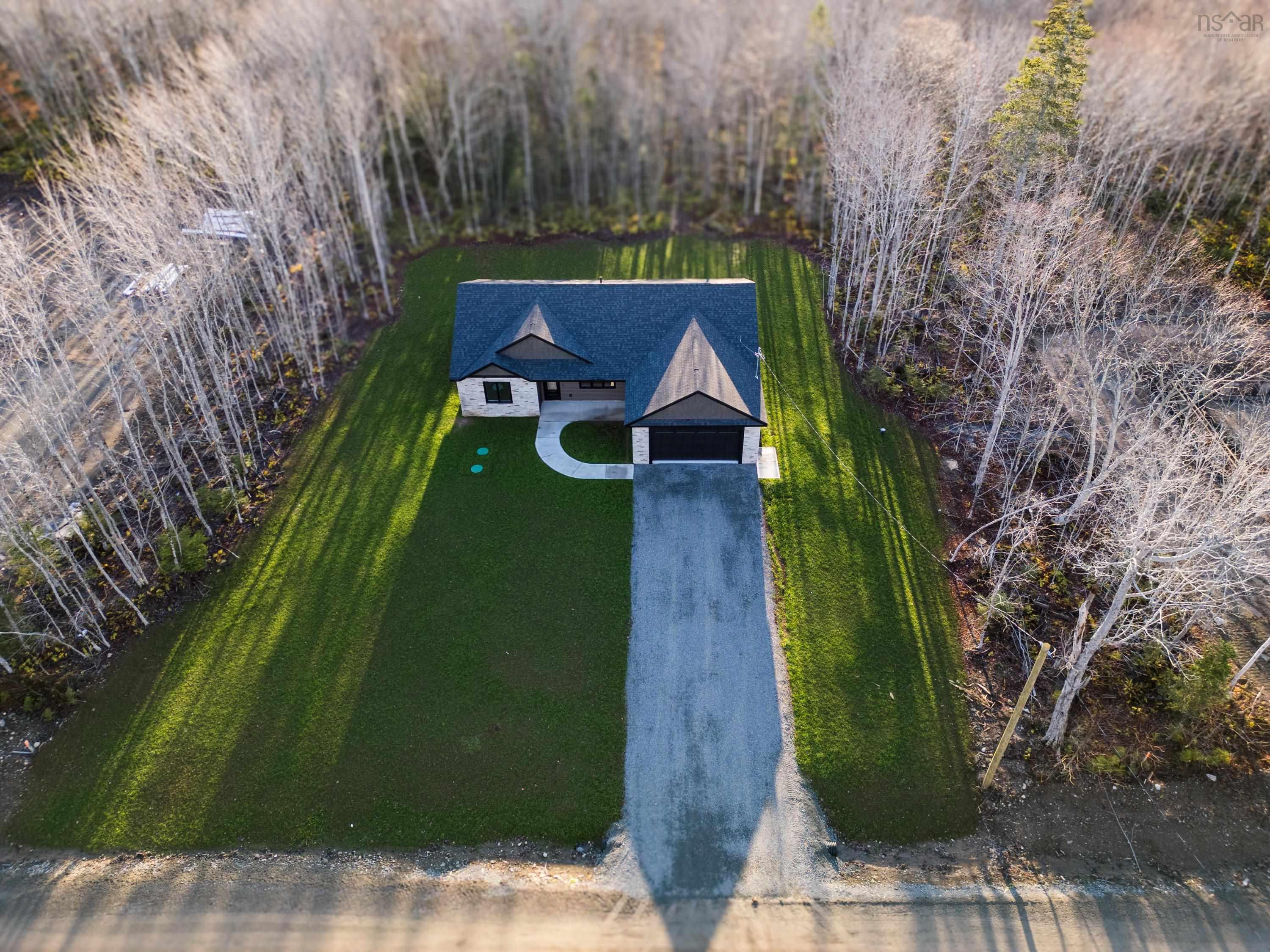 $579,900.00: 14 Emerson Drive, Howie Centre