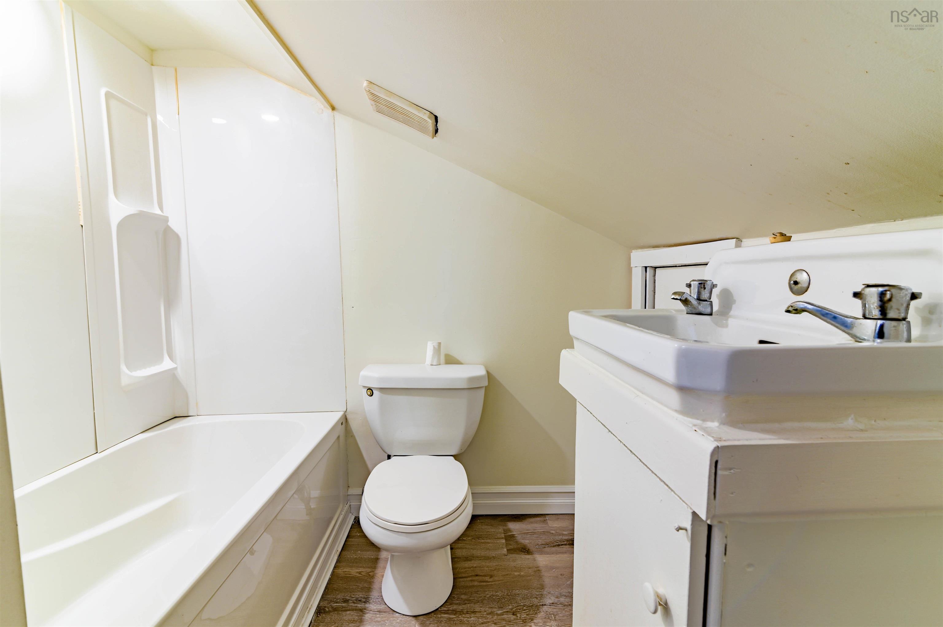 $349,900.00: 1359 Sanford Road, North Kentville