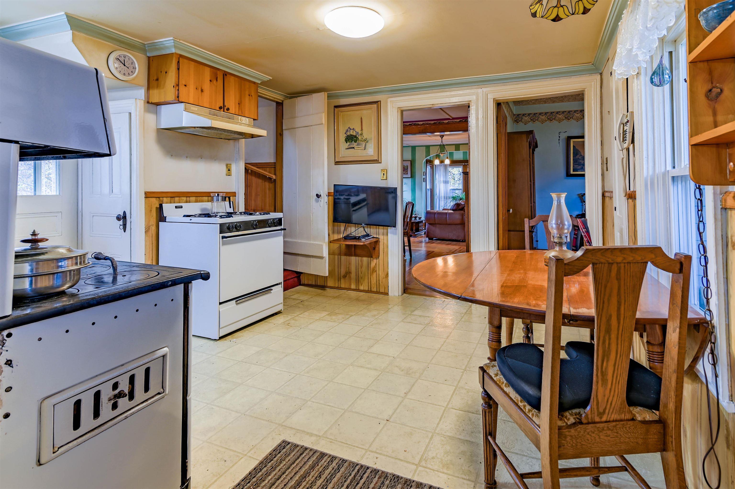 $495,000.00: 6624 Highway 221 Lakeville NS, Lakeville