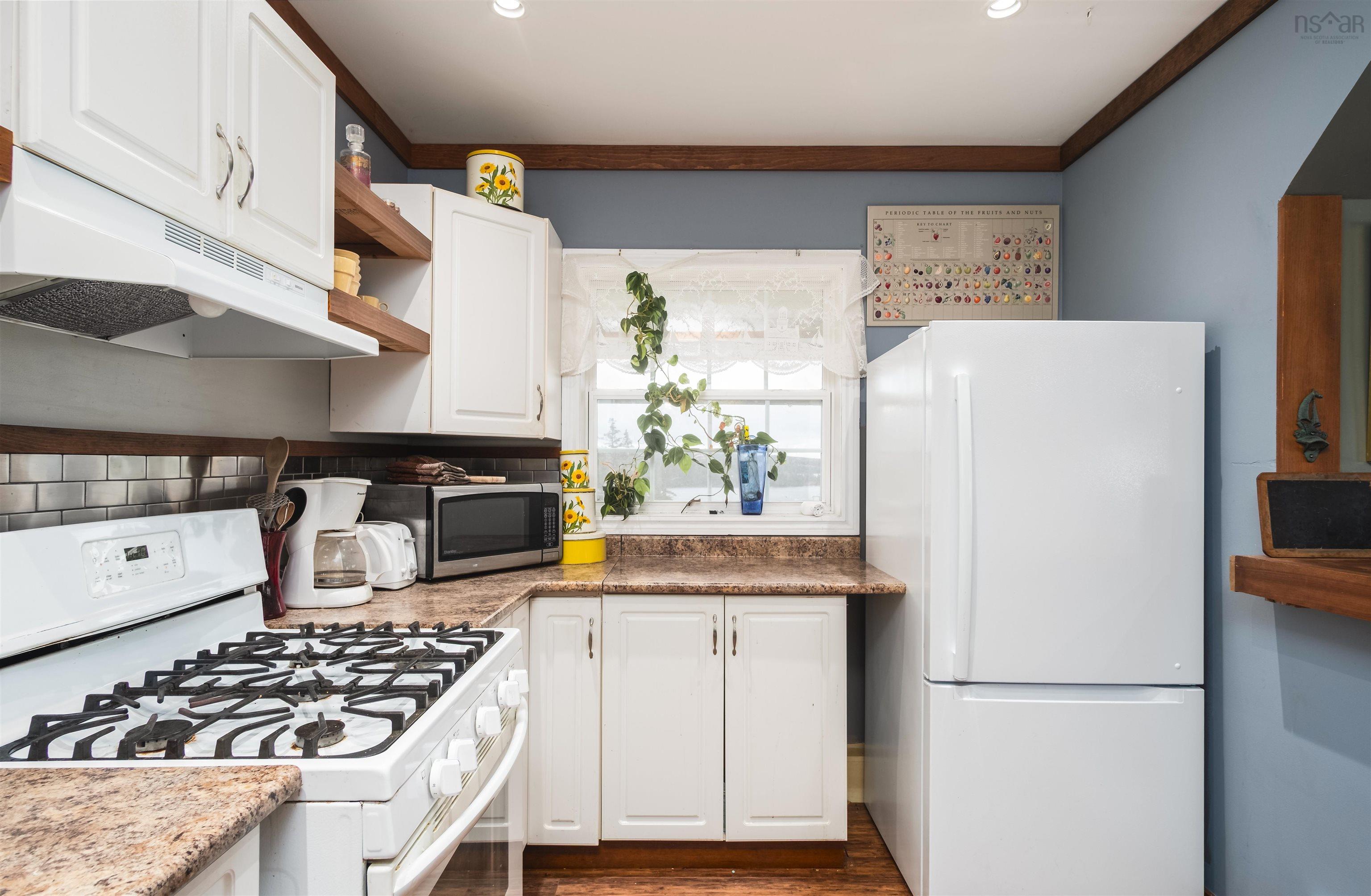 $330,000.00: 10198 Grenville Street, St. Peter