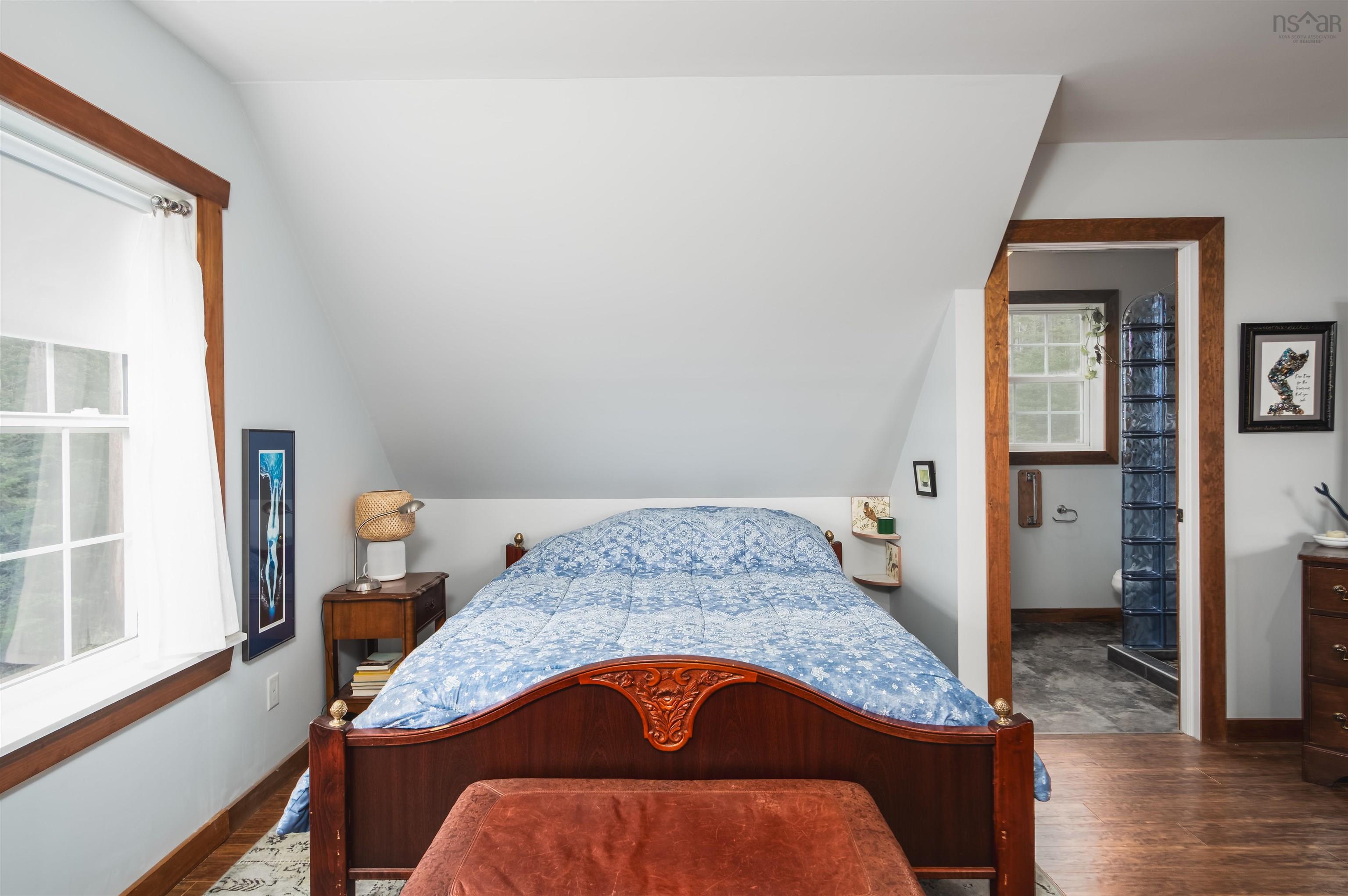 $330,000.00: 10198 Grenville Street, St. Peter