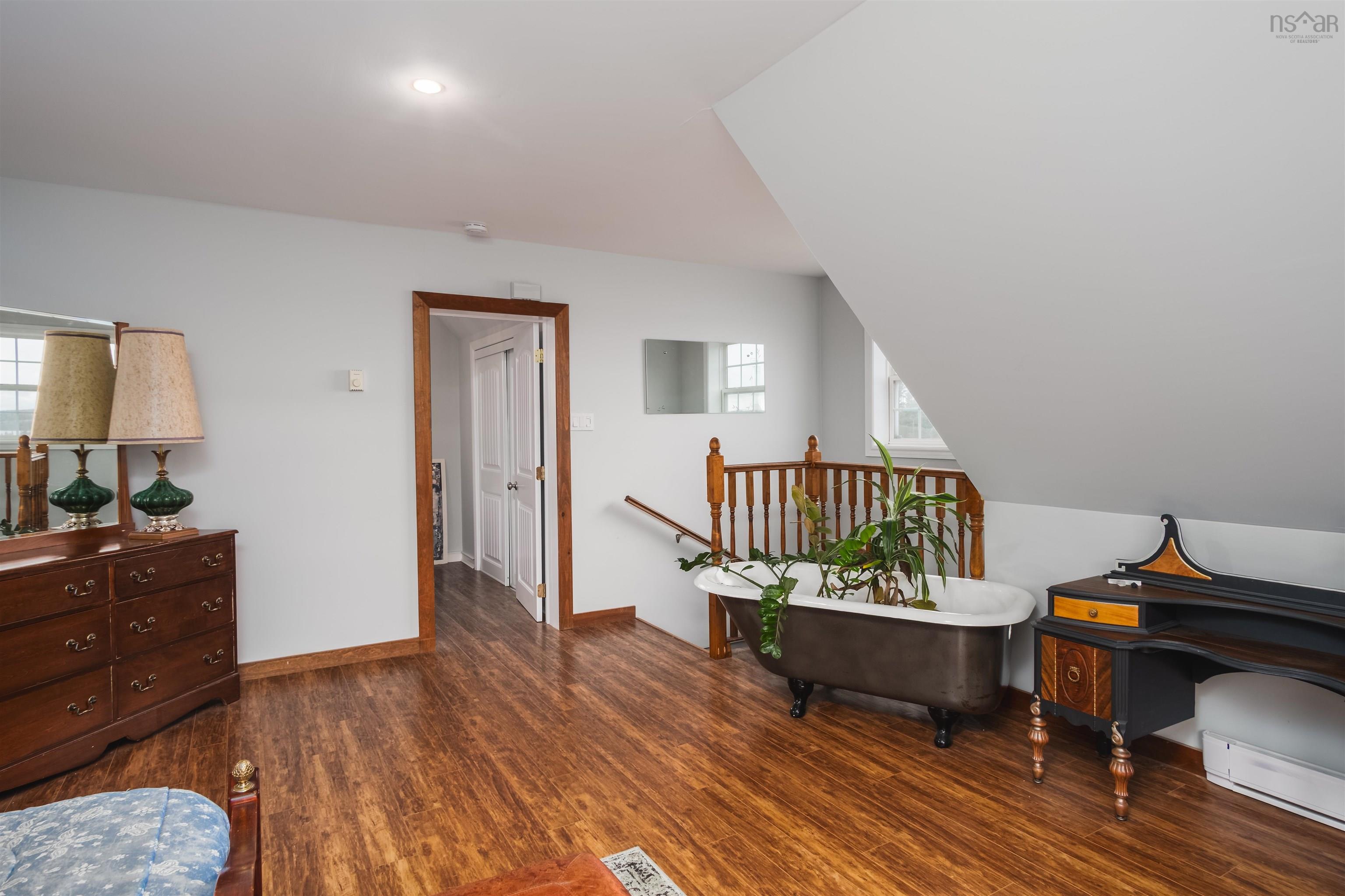 $330,000.00: 10198 Grenville Street, St. Peter