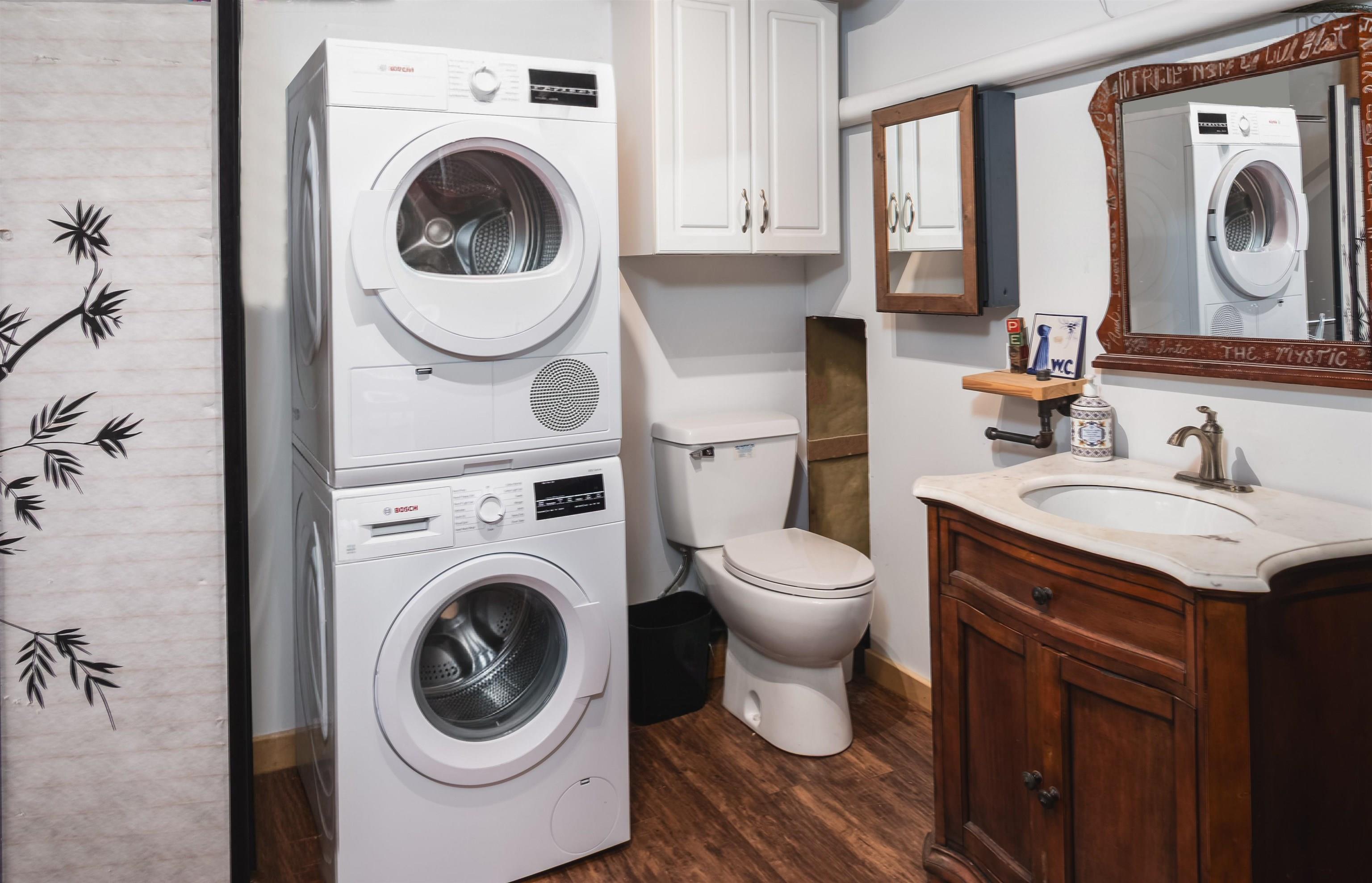 $330,000.00: 10198 Grenville Street, St. Peter