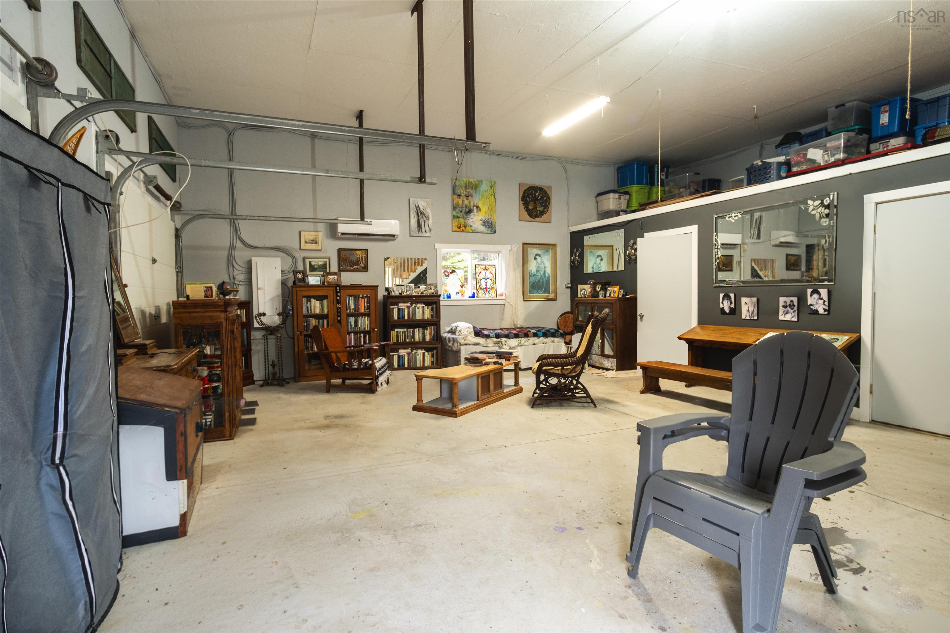 $330,000.00: 10198 Grenville Street, St. Peter