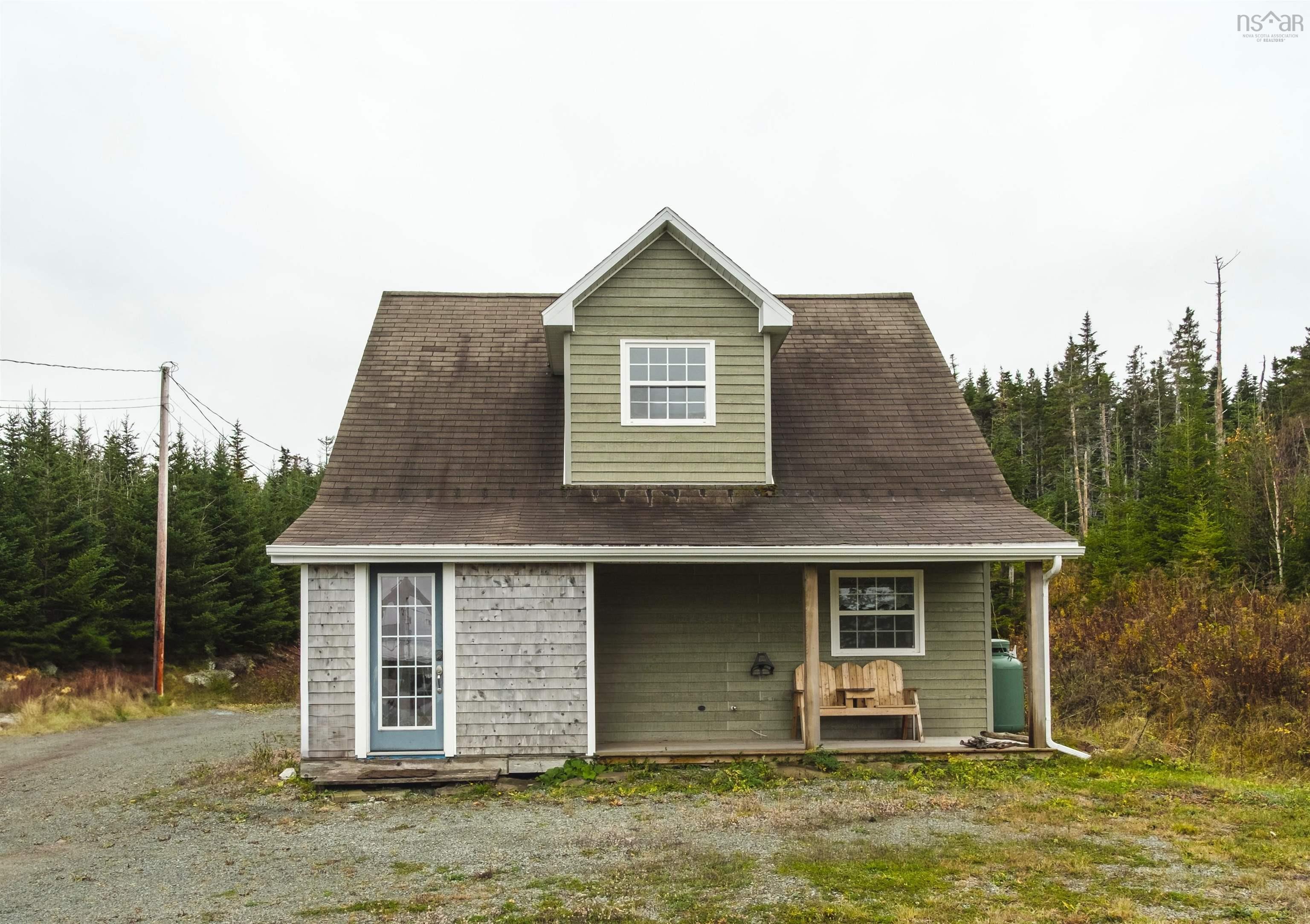 $330,000.00: 10198 Grenville Street, St. Peter