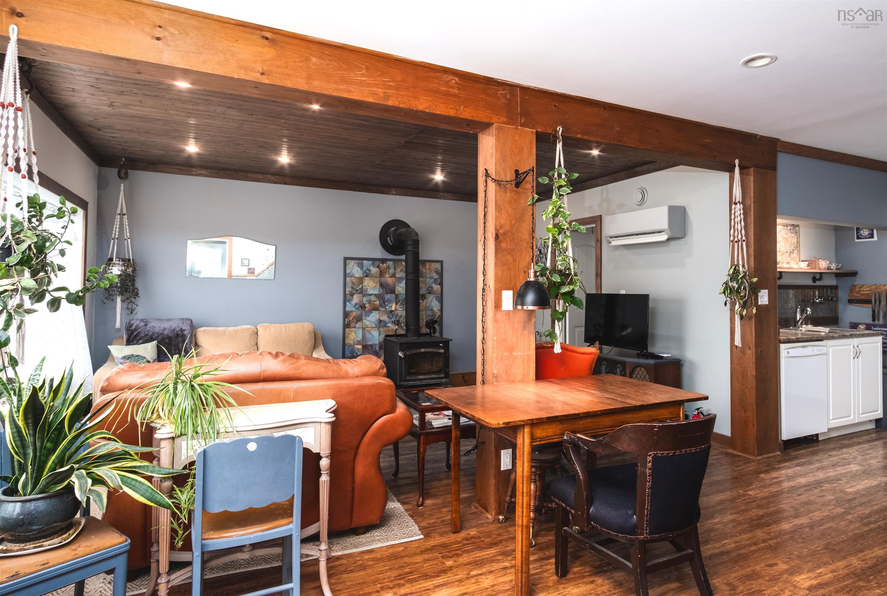 $330,000.00: 10198 Grenville Street, St. Peter