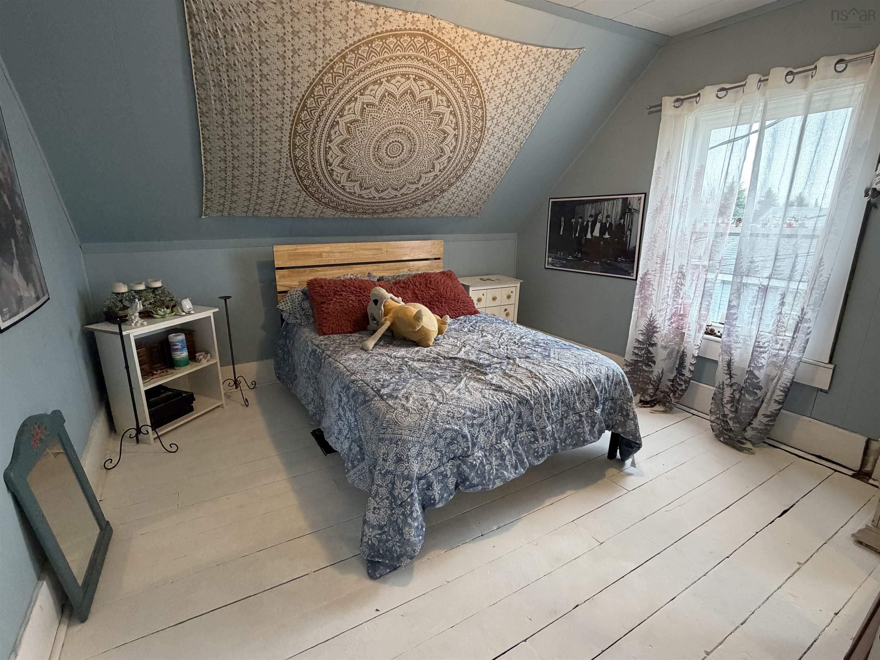 $189,900.00: 2149 Cowan Street, Westville