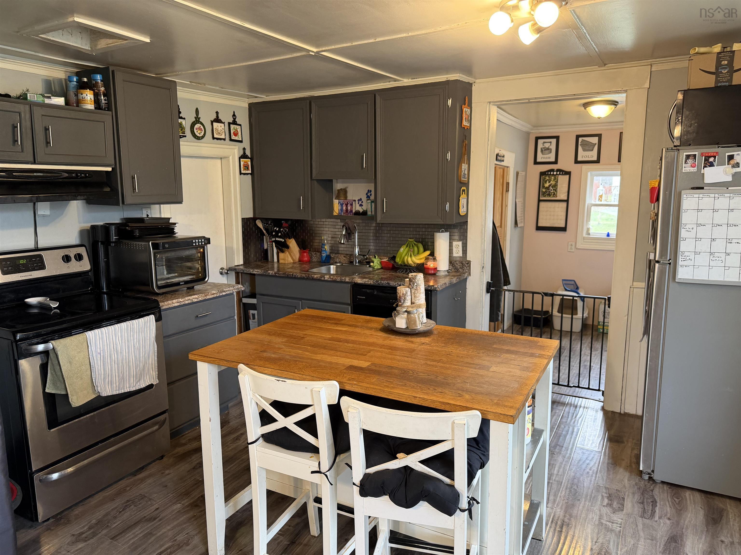 $189,900.00: 2149 Cowan Street, Westville