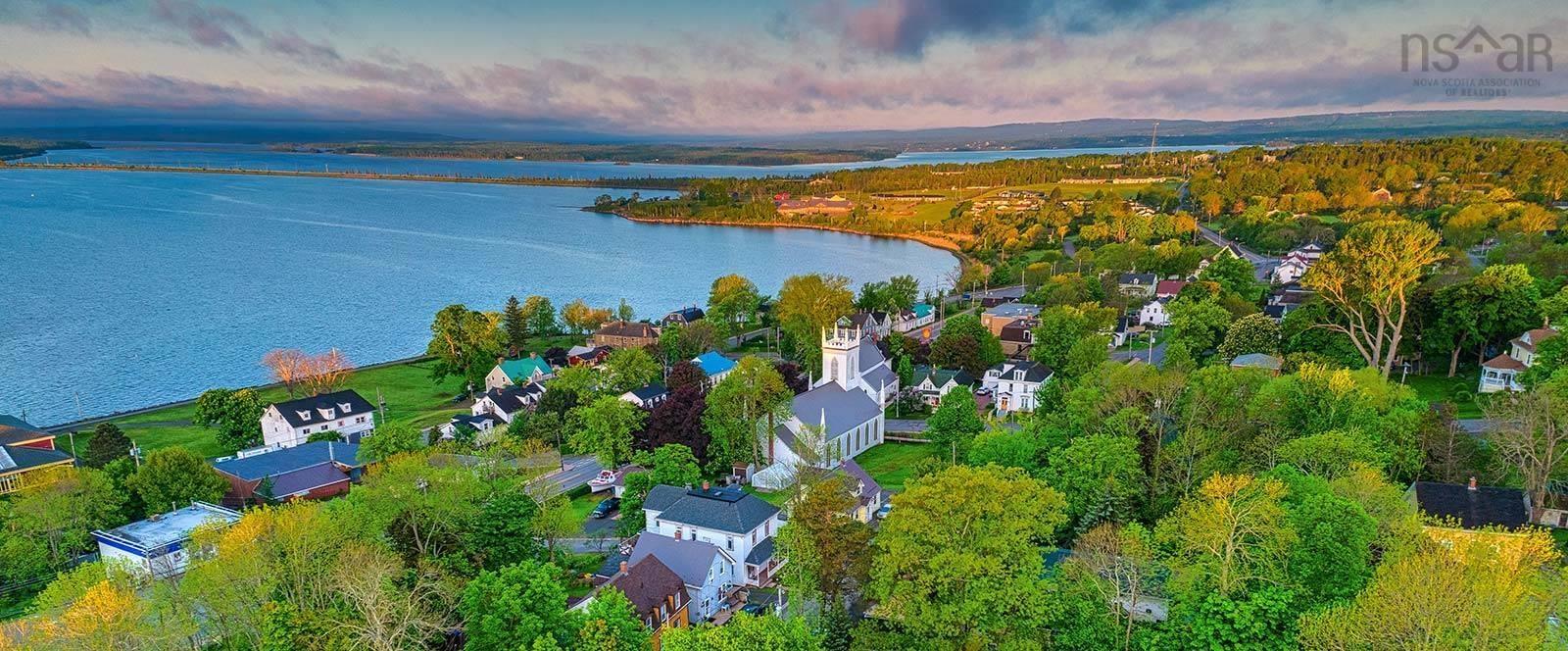 $565,900.00: 134 High Street, Pictou