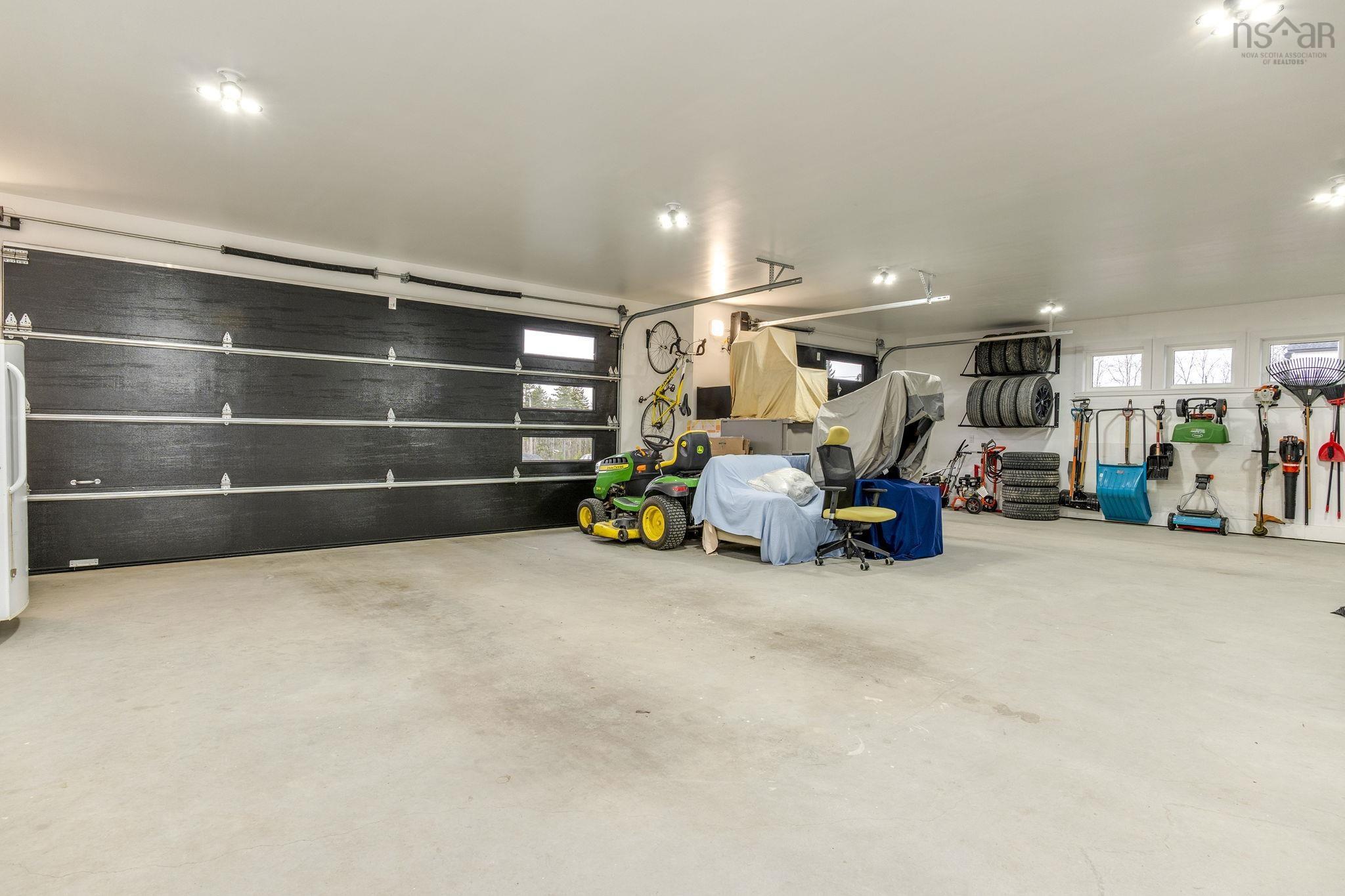 64 Shady Vista Drive, Hatchet Lake, NS (MLS 202528560)