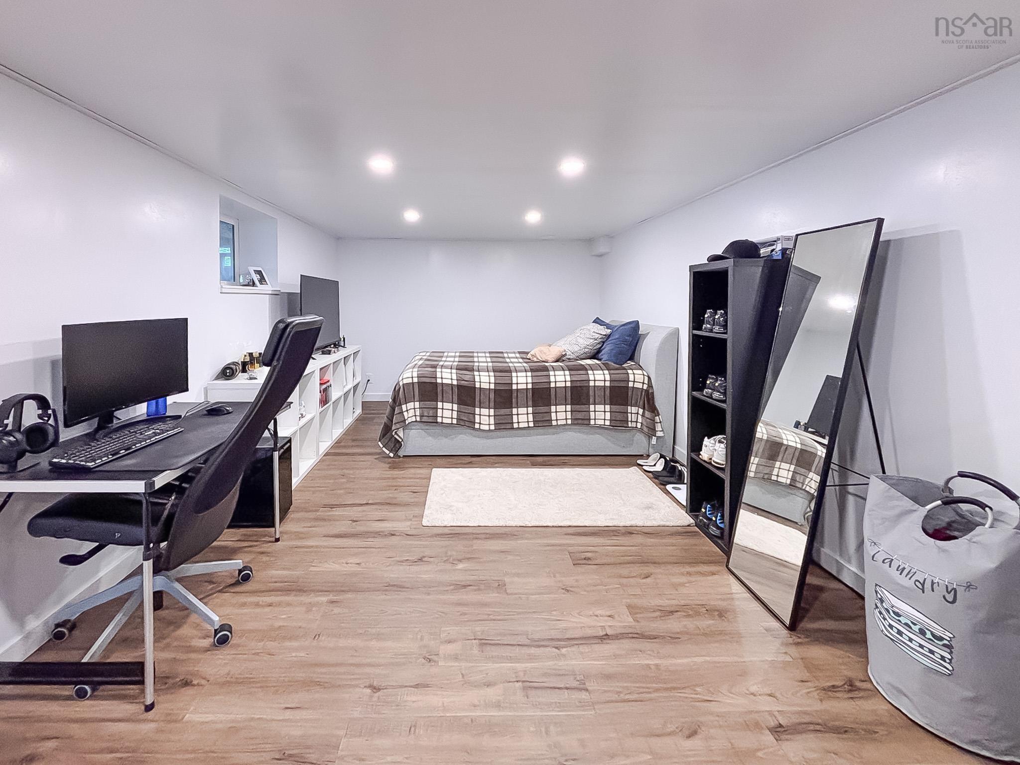 $599,000.00: 25 Oakridge Lane, East Clifford