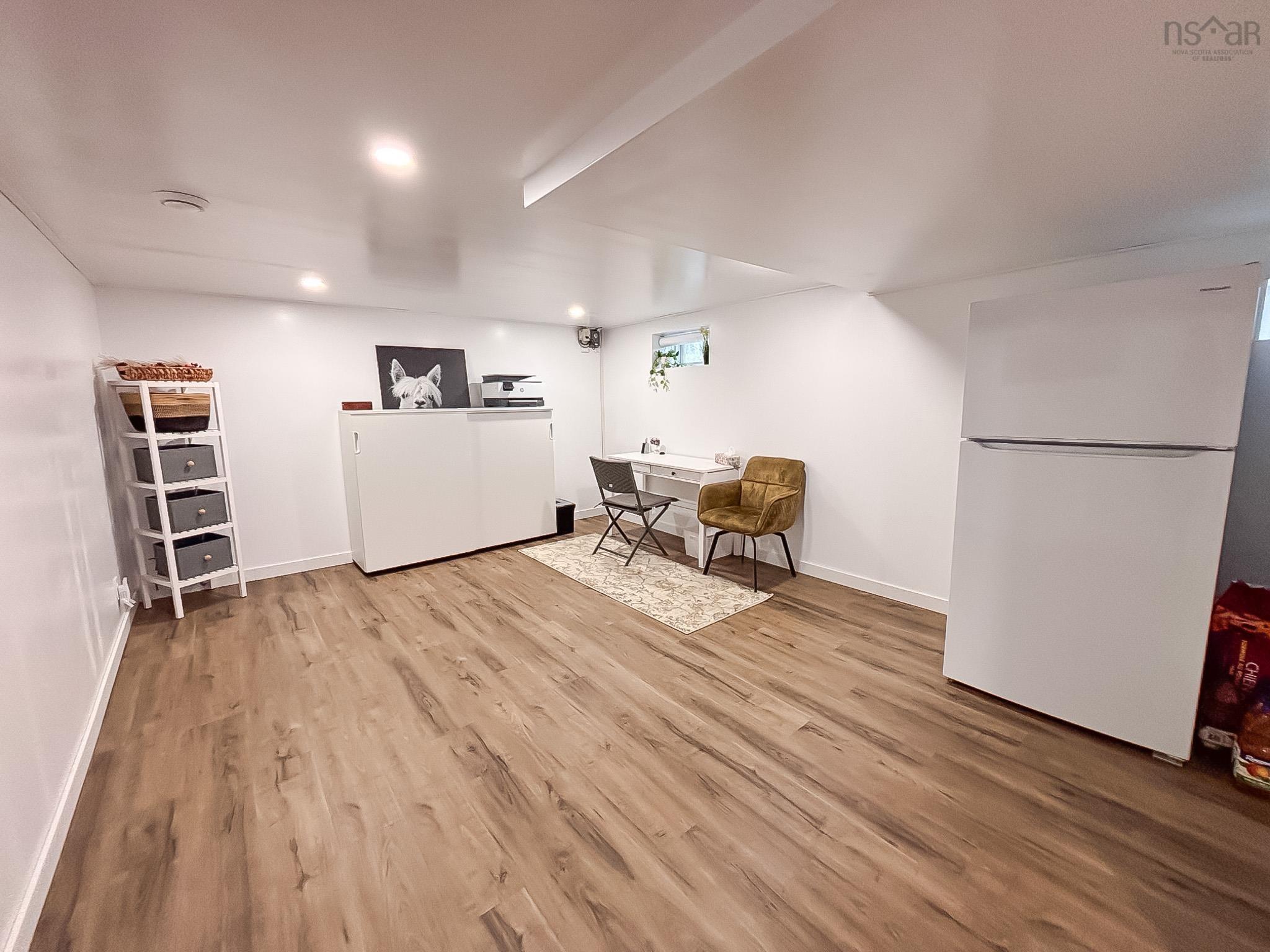 $599,000.00: 25 Oakridge Lane, East Clifford