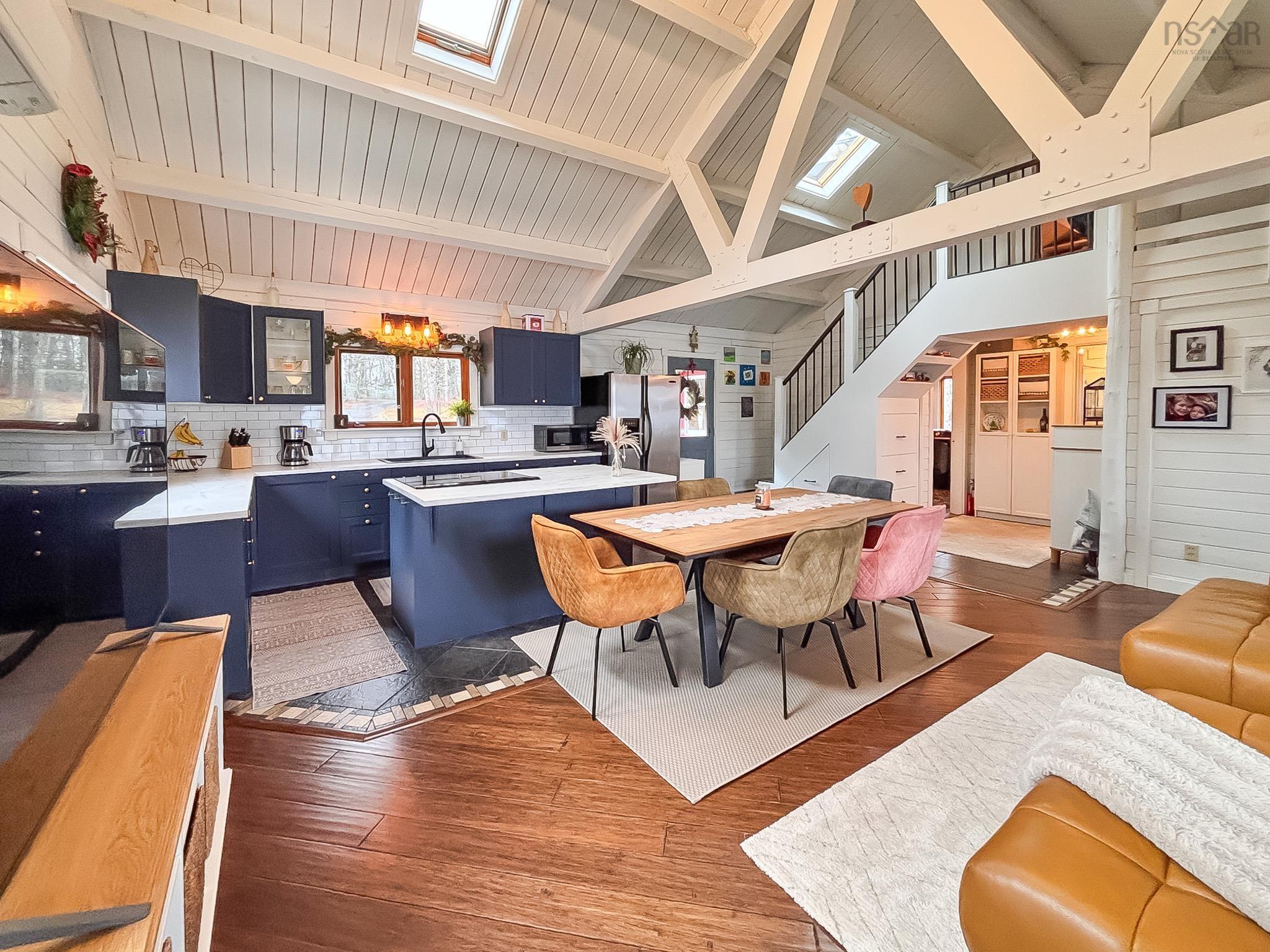 $599,000.00: 25 Oakridge Lane, East Clifford