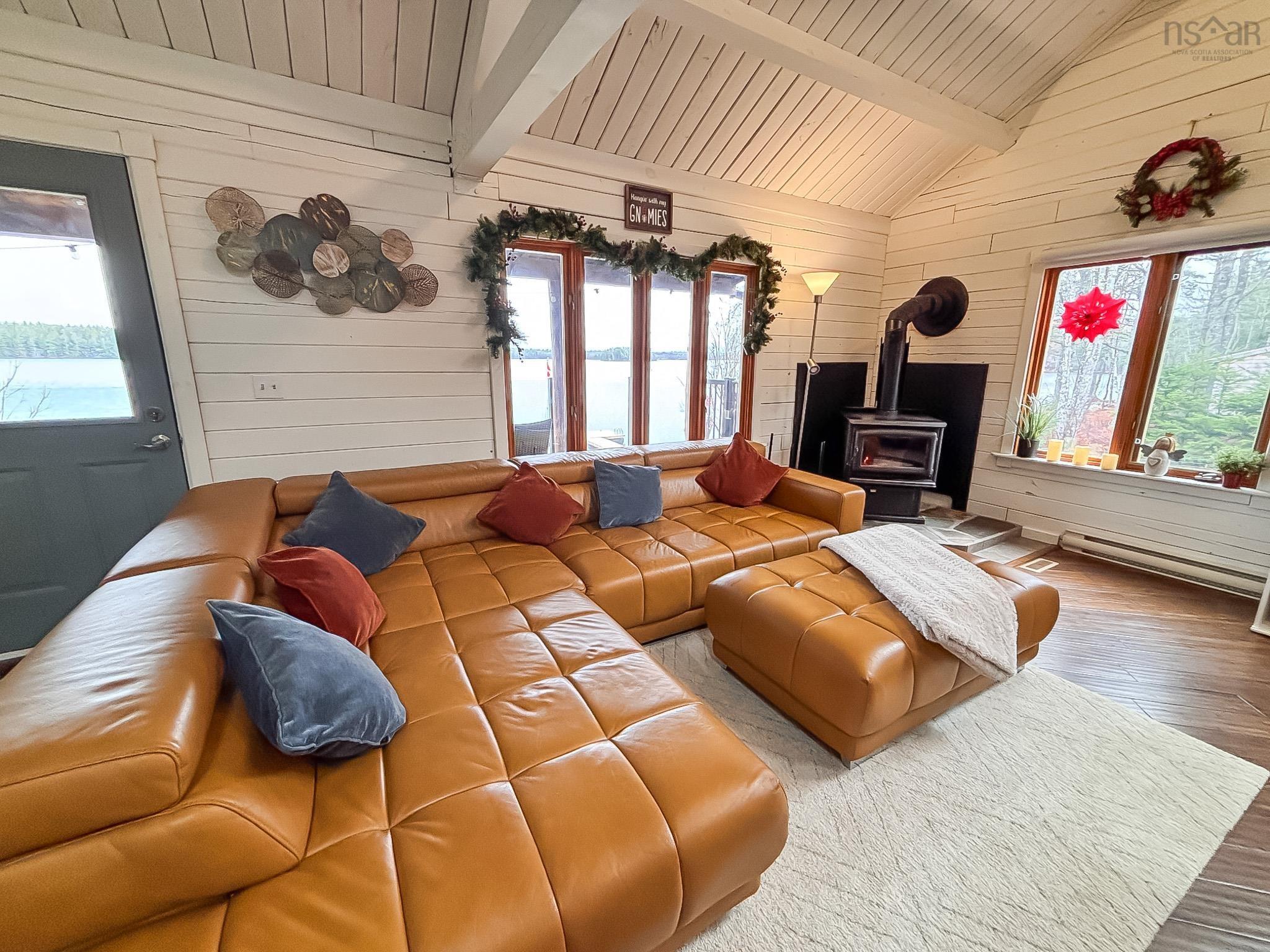 $599,000.00: 25 Oakridge Lane, East Clifford