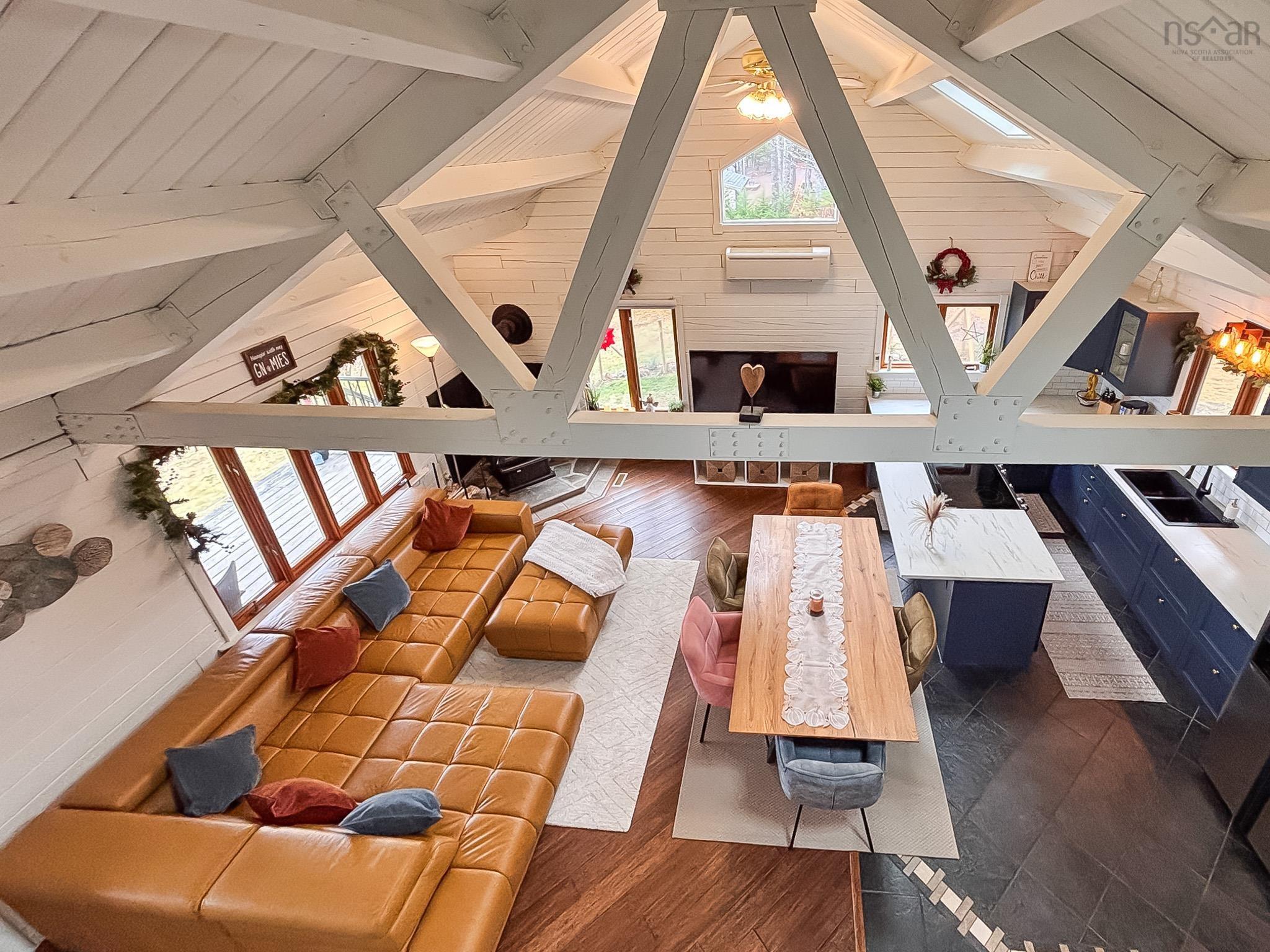 $599,000.00: 25 Oakridge Lane, East Clifford