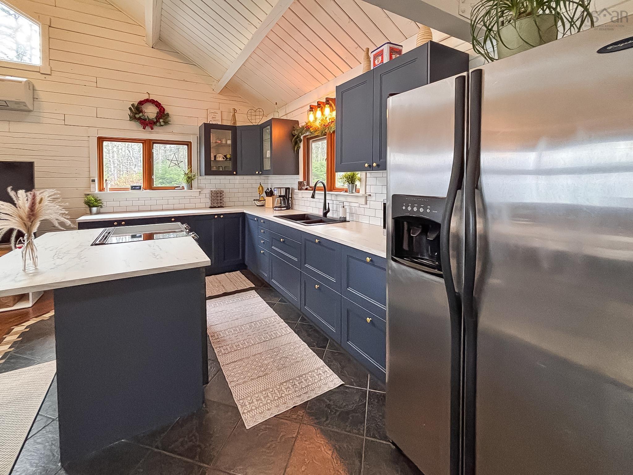 $599,000.00: 25 Oakridge Lane, East Clifford