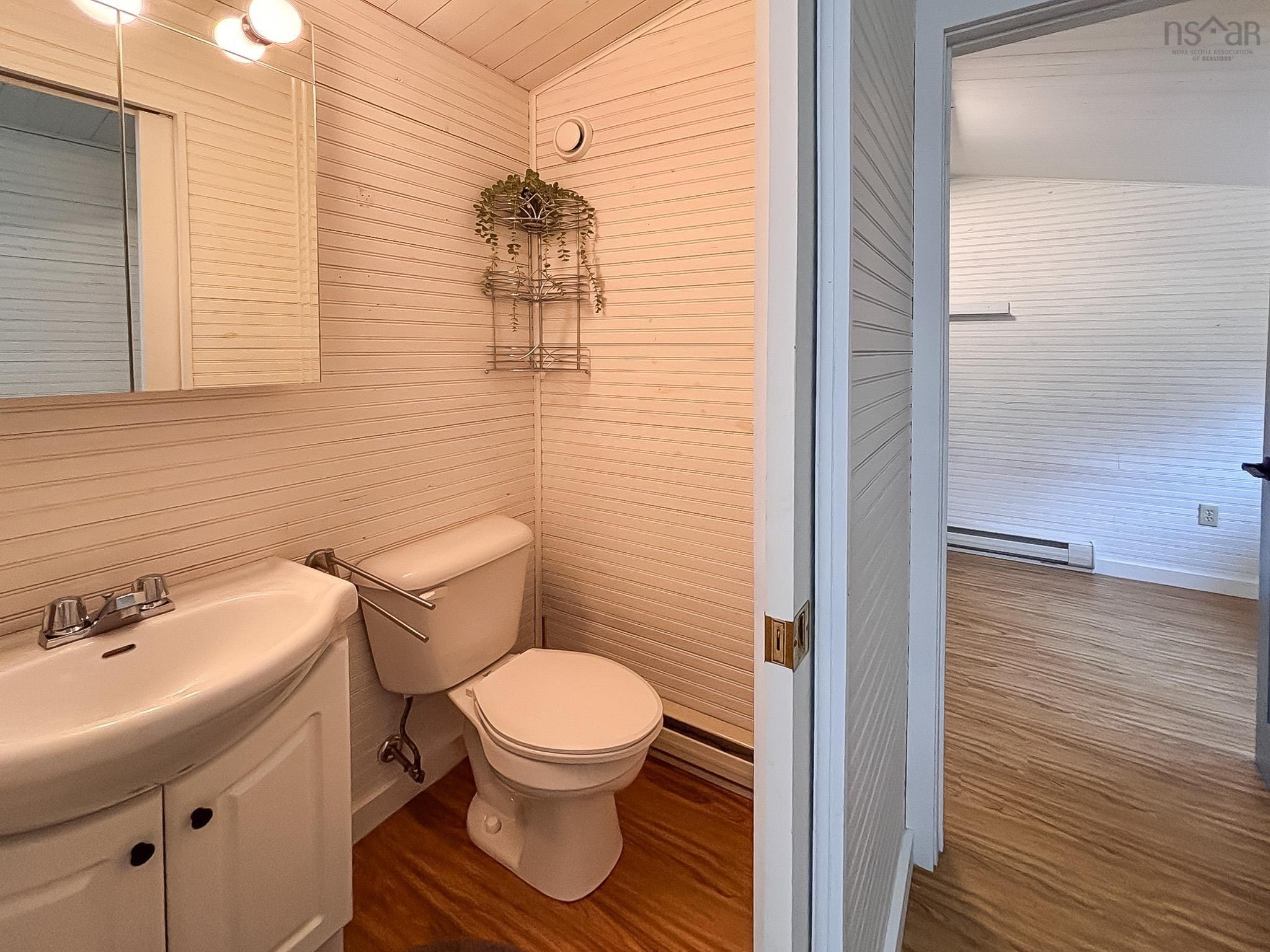 $599,000.00: 25 Oakridge Lane, East Clifford