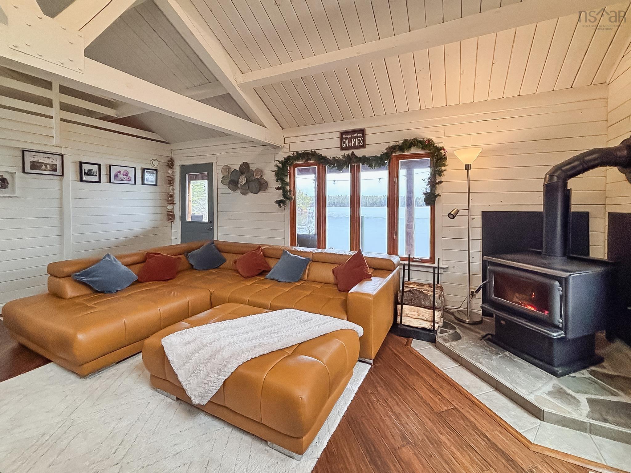 $599,000.00: 25 Oakridge Lane, East Clifford