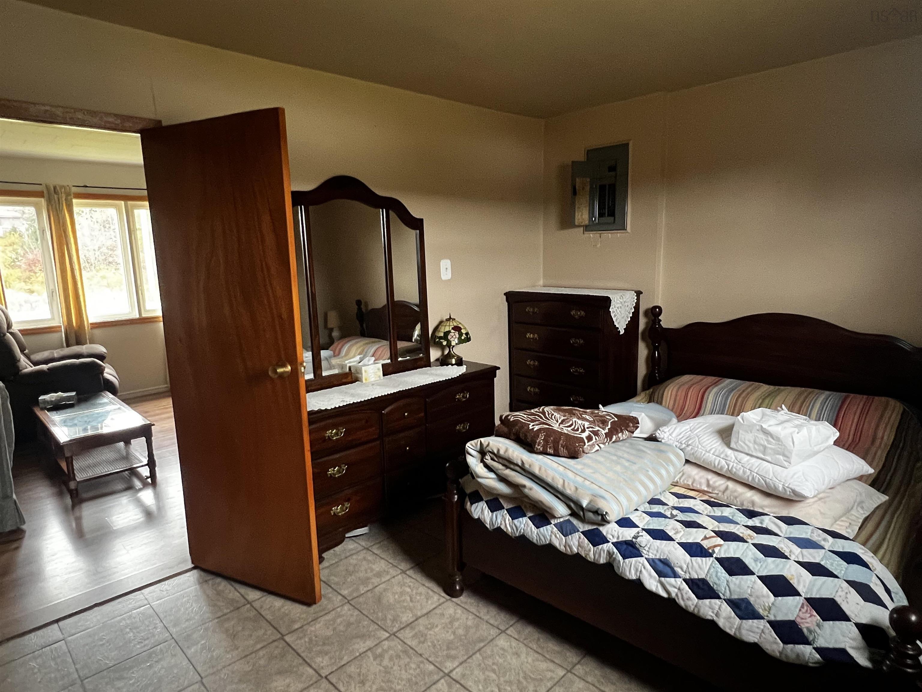 $249,000.00: 13611 316 Highway, Isaacs Harbour North