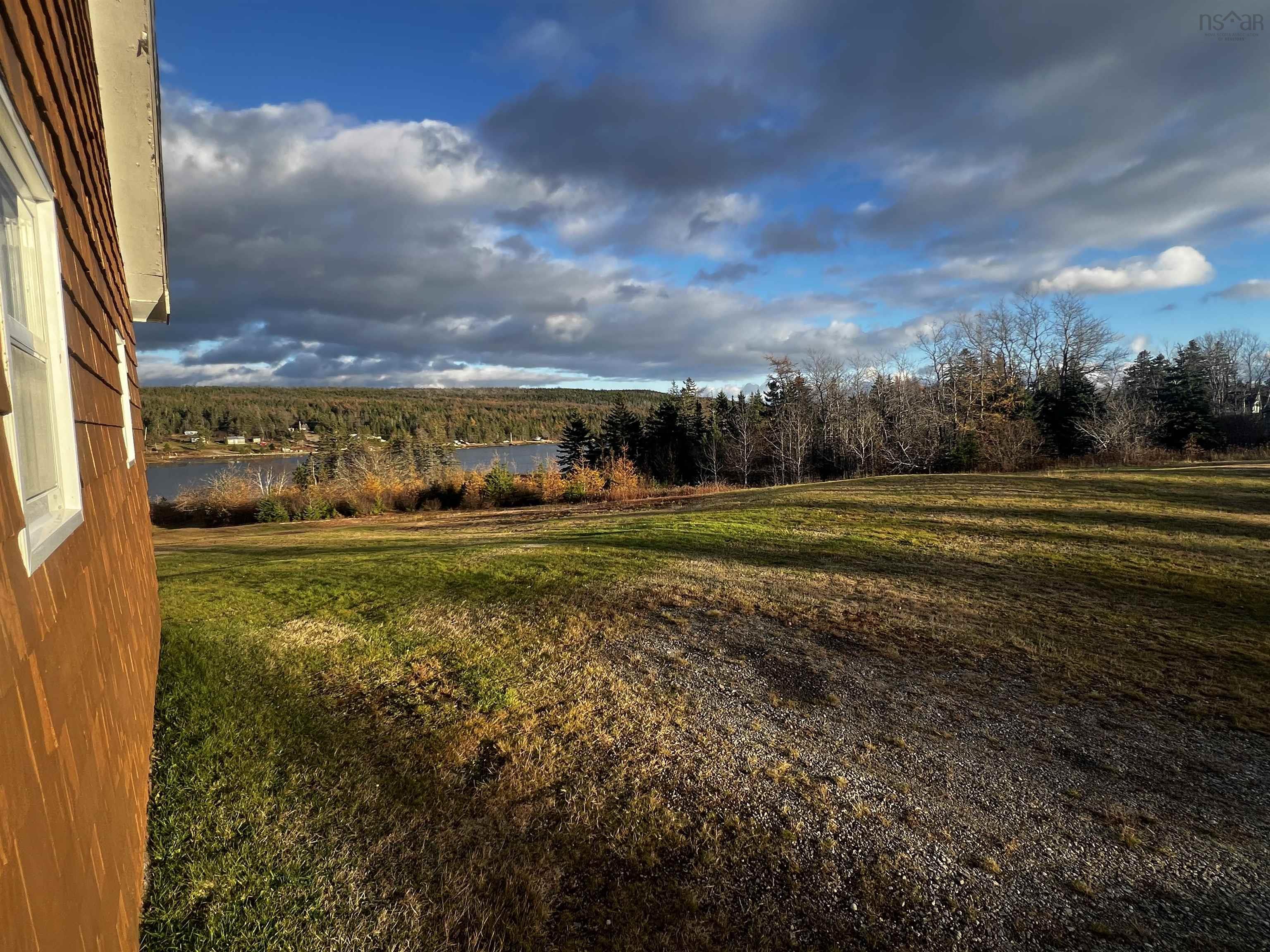 $249,000.00: 13611 316 Highway, Isaacs Harbour North