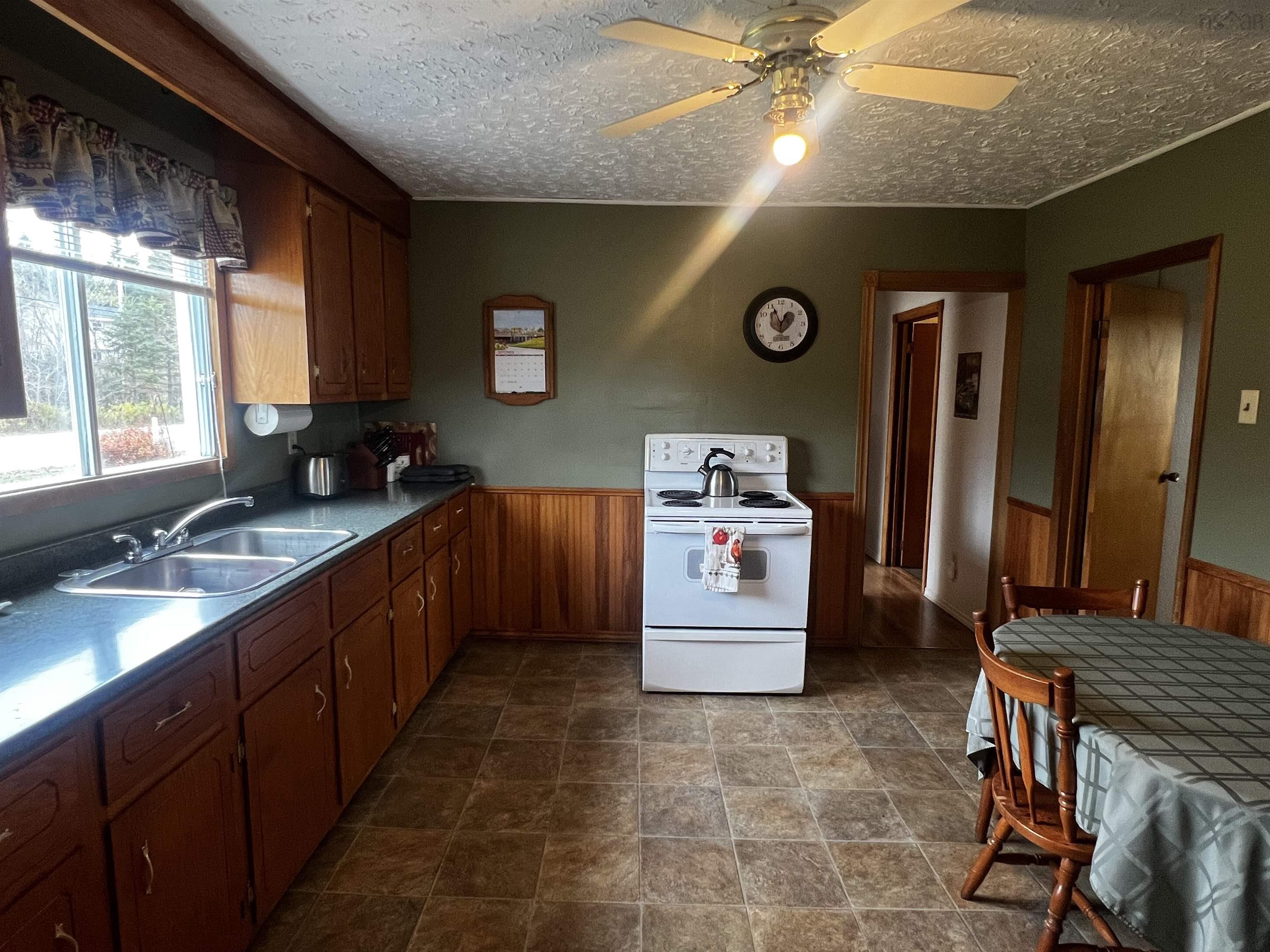 $249,000.00: 13611 316 Highway, Isaacs Harbour North