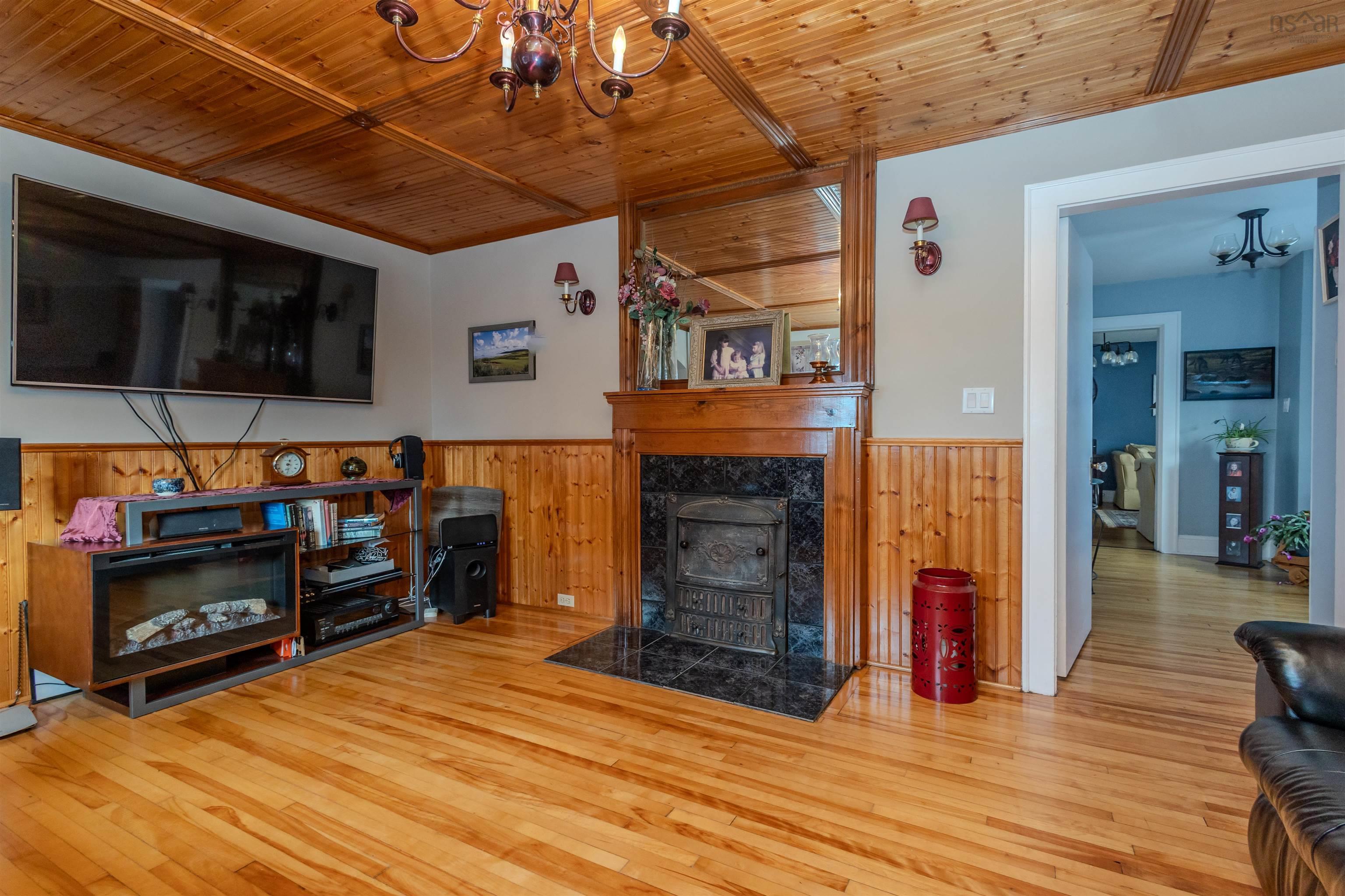 $349,900.00: 340 King Edward Street, Glace Bay