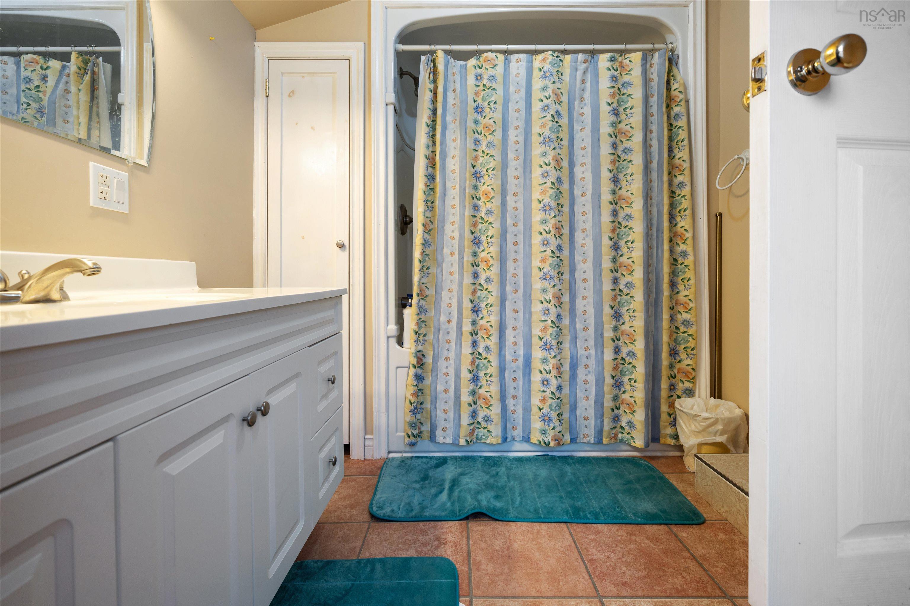 $369,900.00: 8 Dufferin Mines Road, Port Dufferin