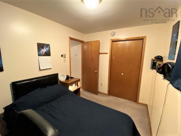 $275,000.00: 69 Old Post Road, Barrington