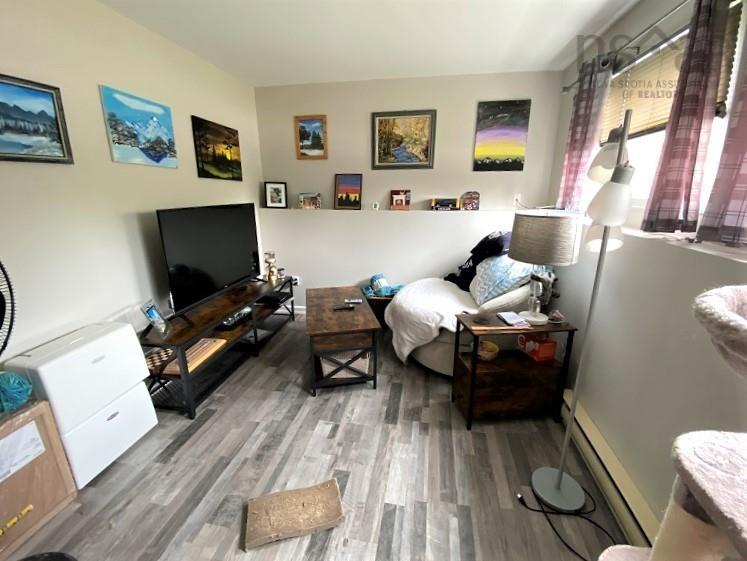 $275,000.00: 69 Old Post Road, Barrington