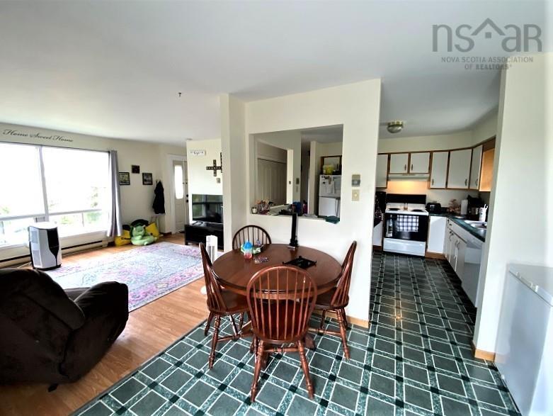 $275,000.00: 69 Old Post Road, Barrington