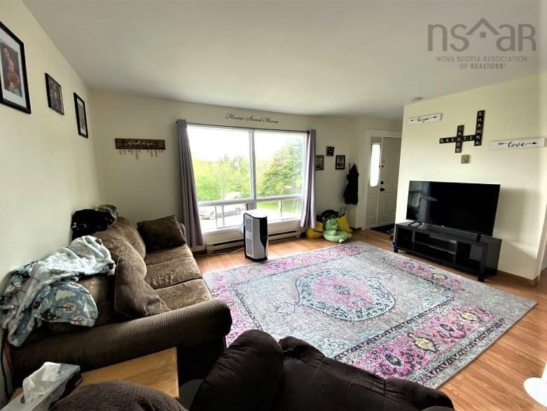 $275,000.00: 69 Old Post Road, Barrington