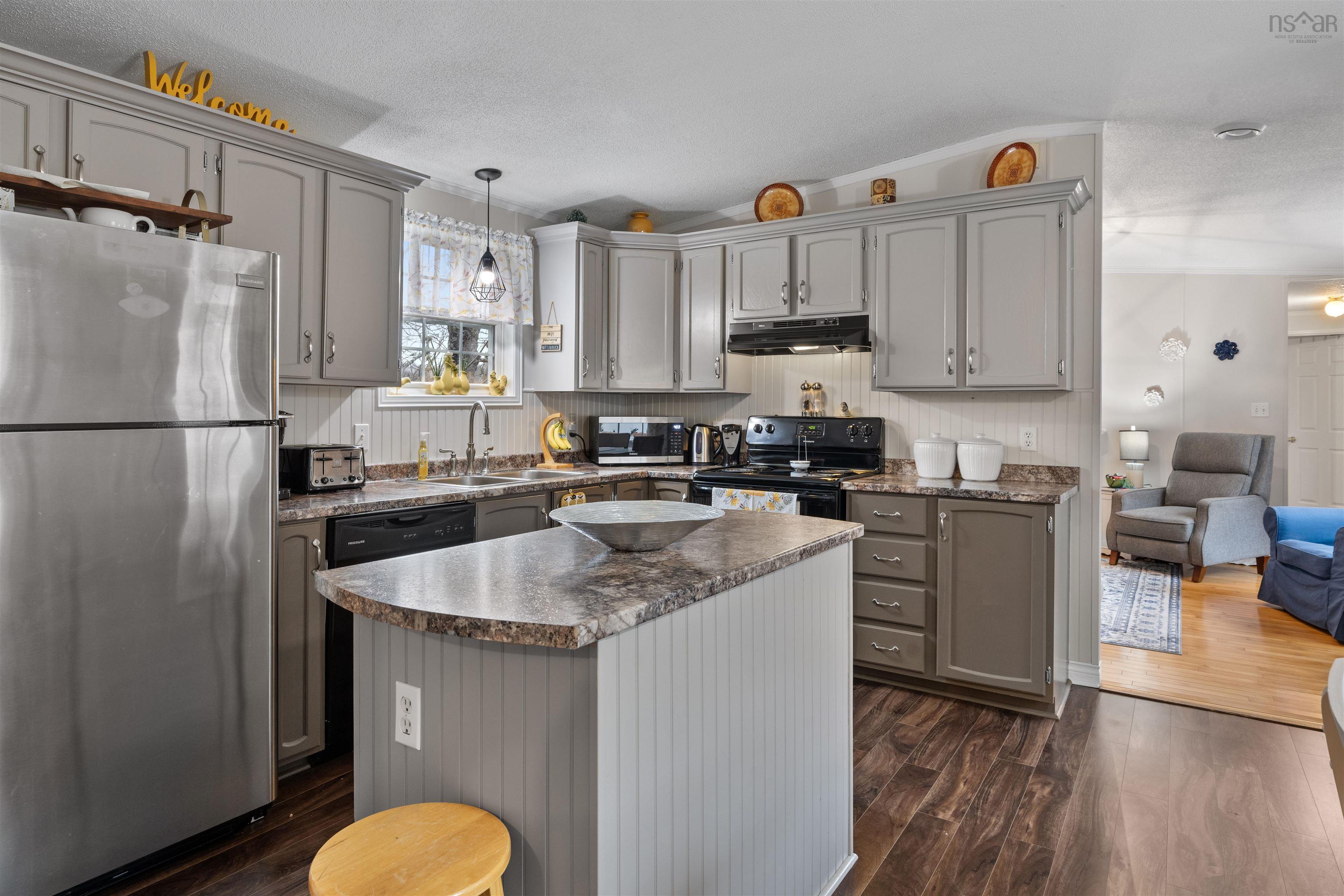 30 Stanley Street, Sackville, NS (MLS 202528590)