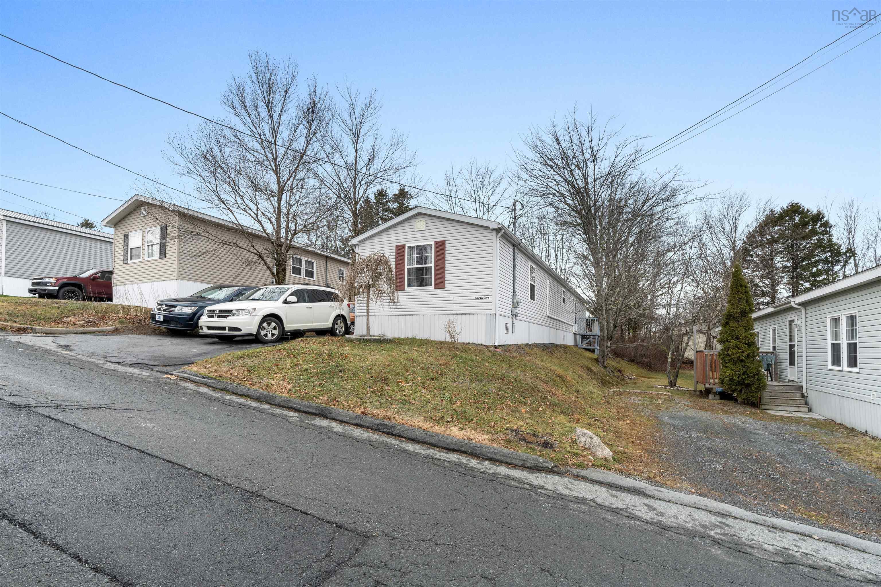 30 Stanley Street, Sackville, NS (MLS 202528590)