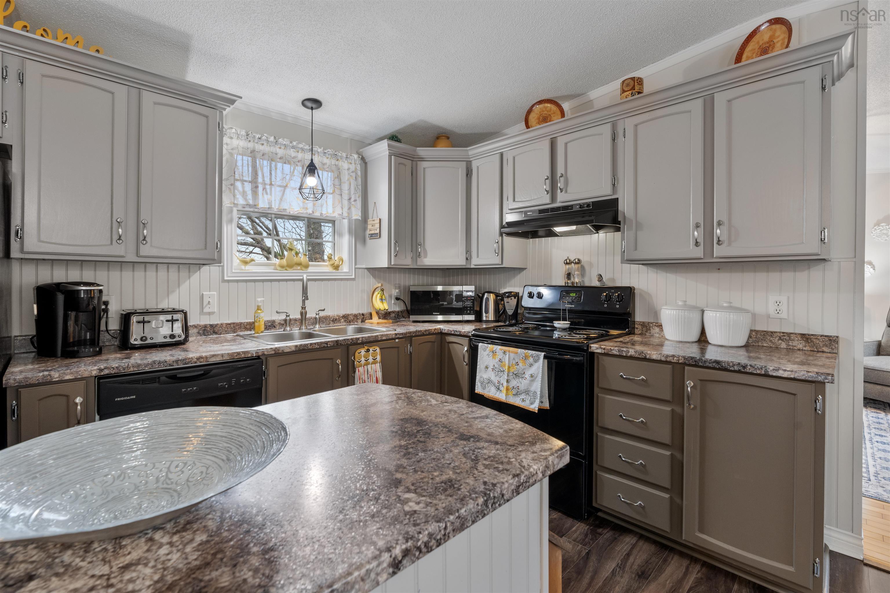 30 Stanley Street, Sackville, NS (MLS 202528590)