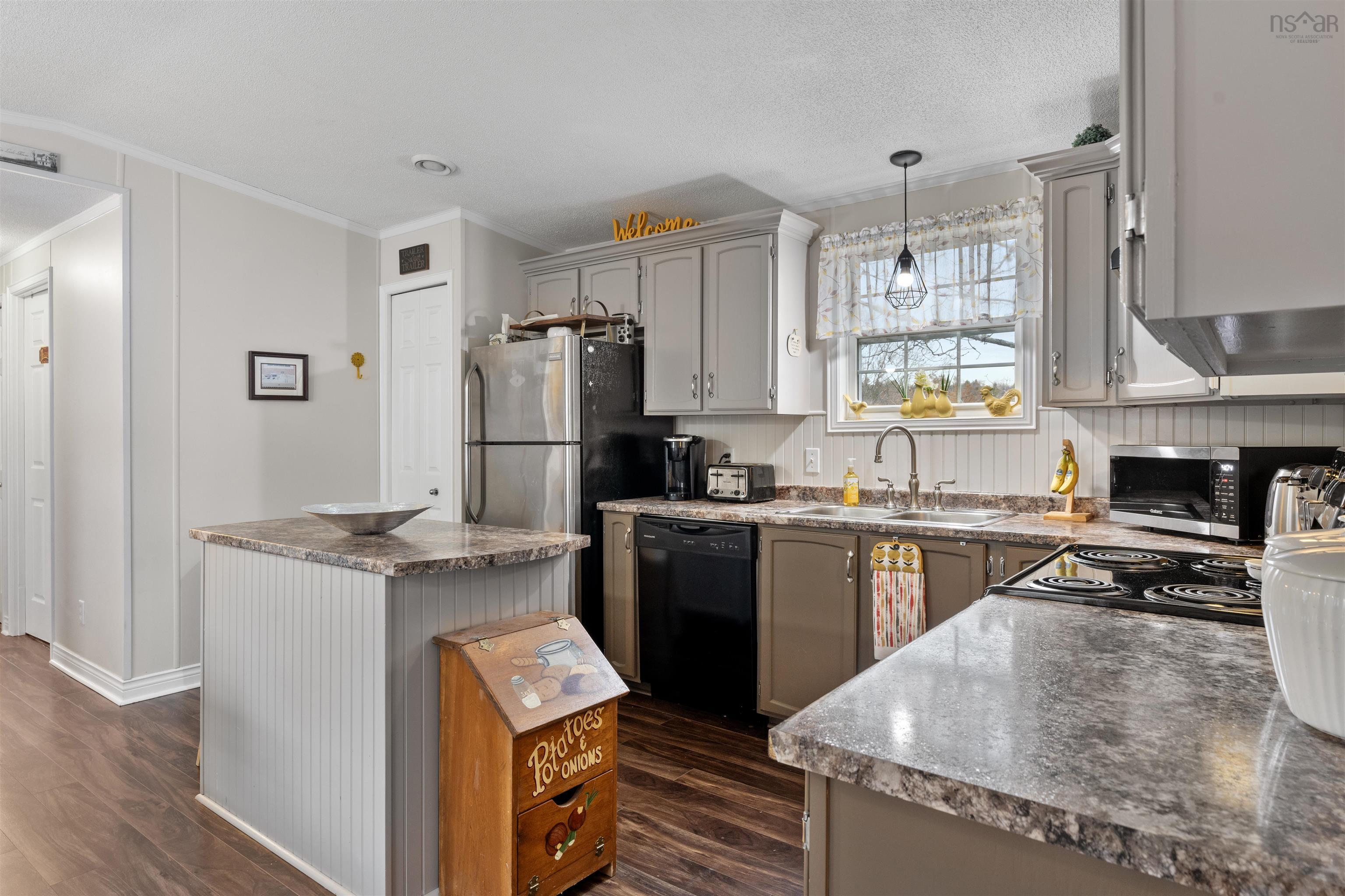 30 Stanley Street, Sackville, NS (MLS 202528590)