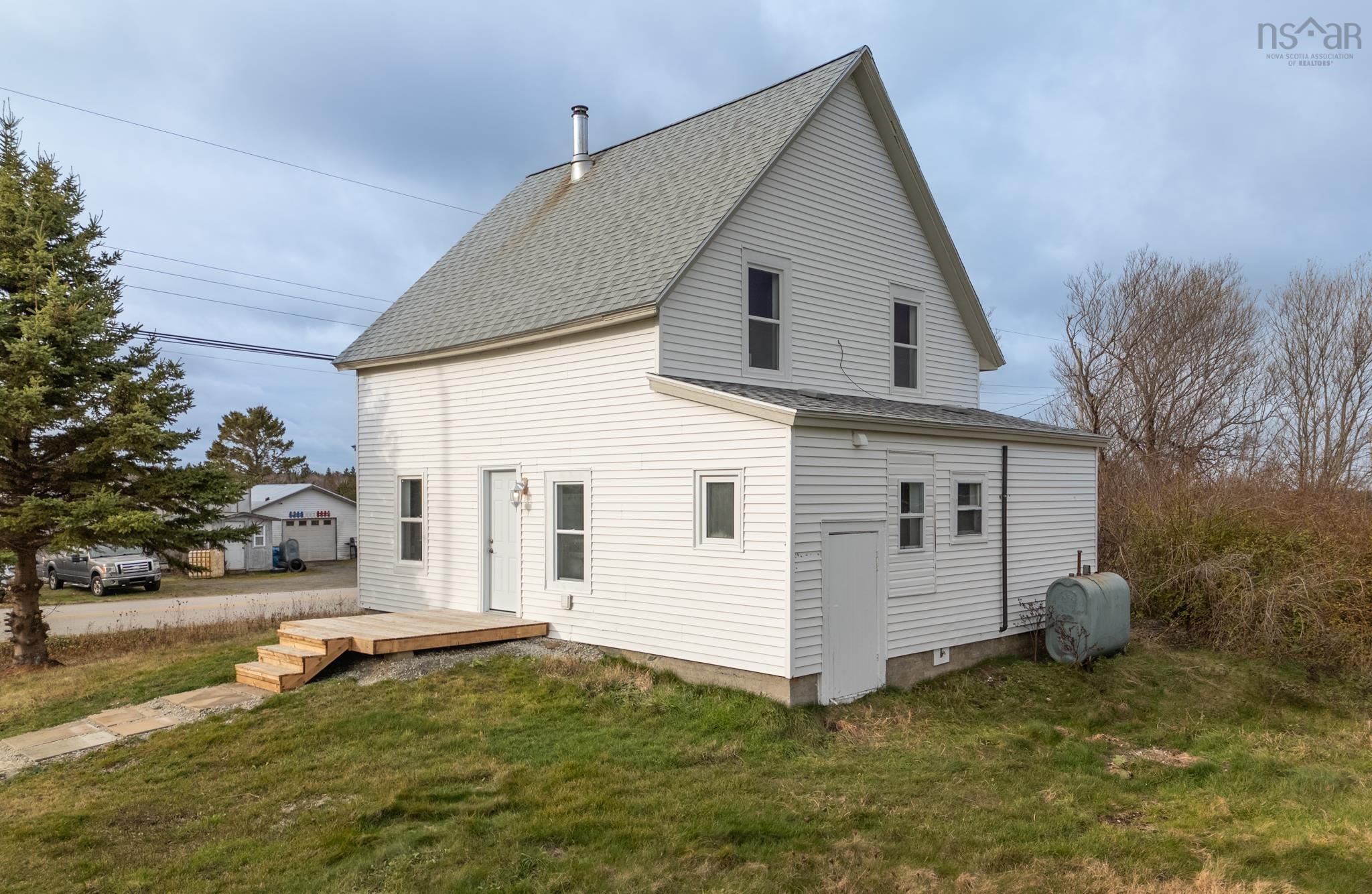 $189,000.00: 755 Saulnierville Road, Saulnierville Station