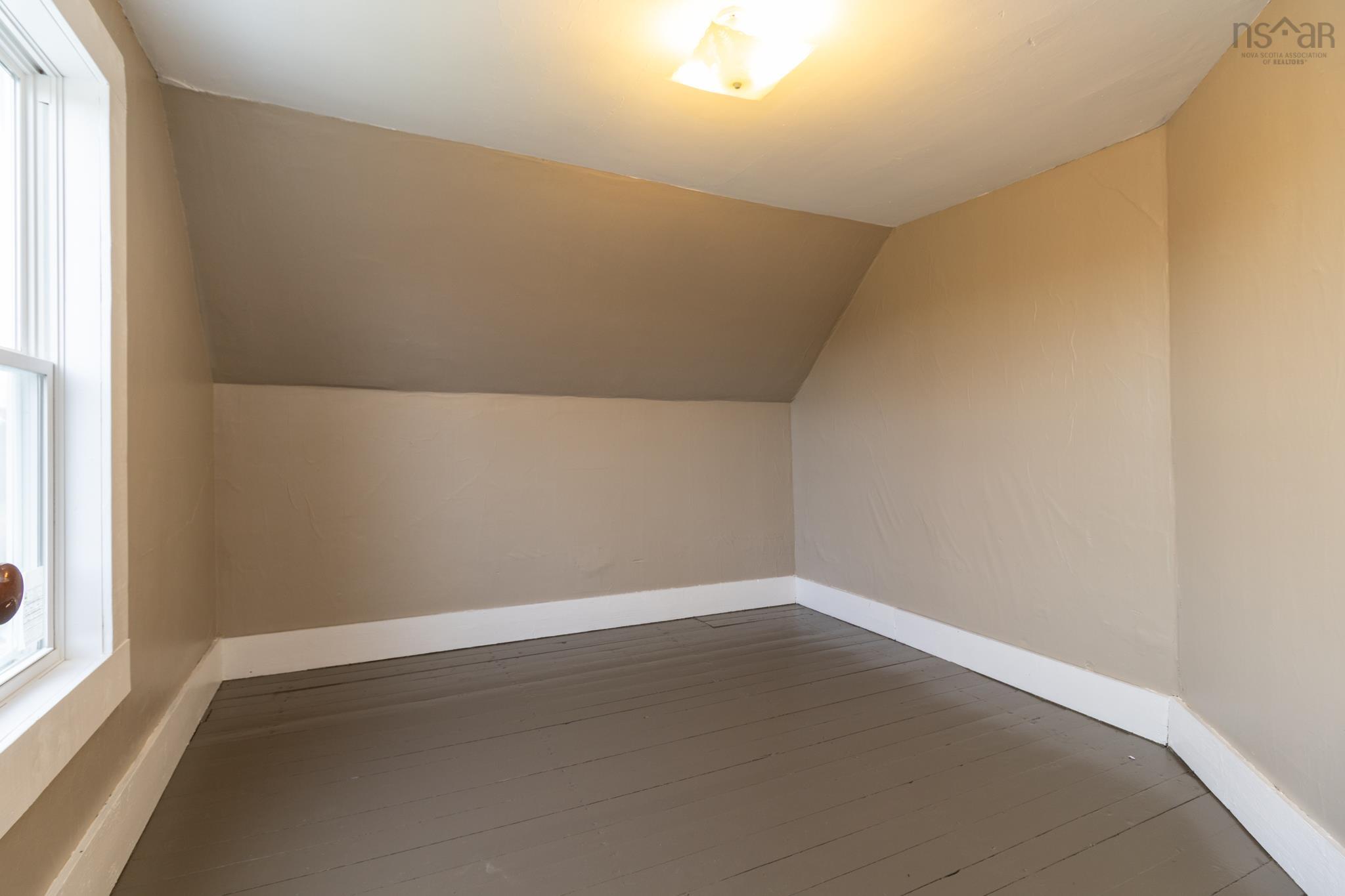 $189,000.00: 755 Saulnierville Road, Saulnierville Station