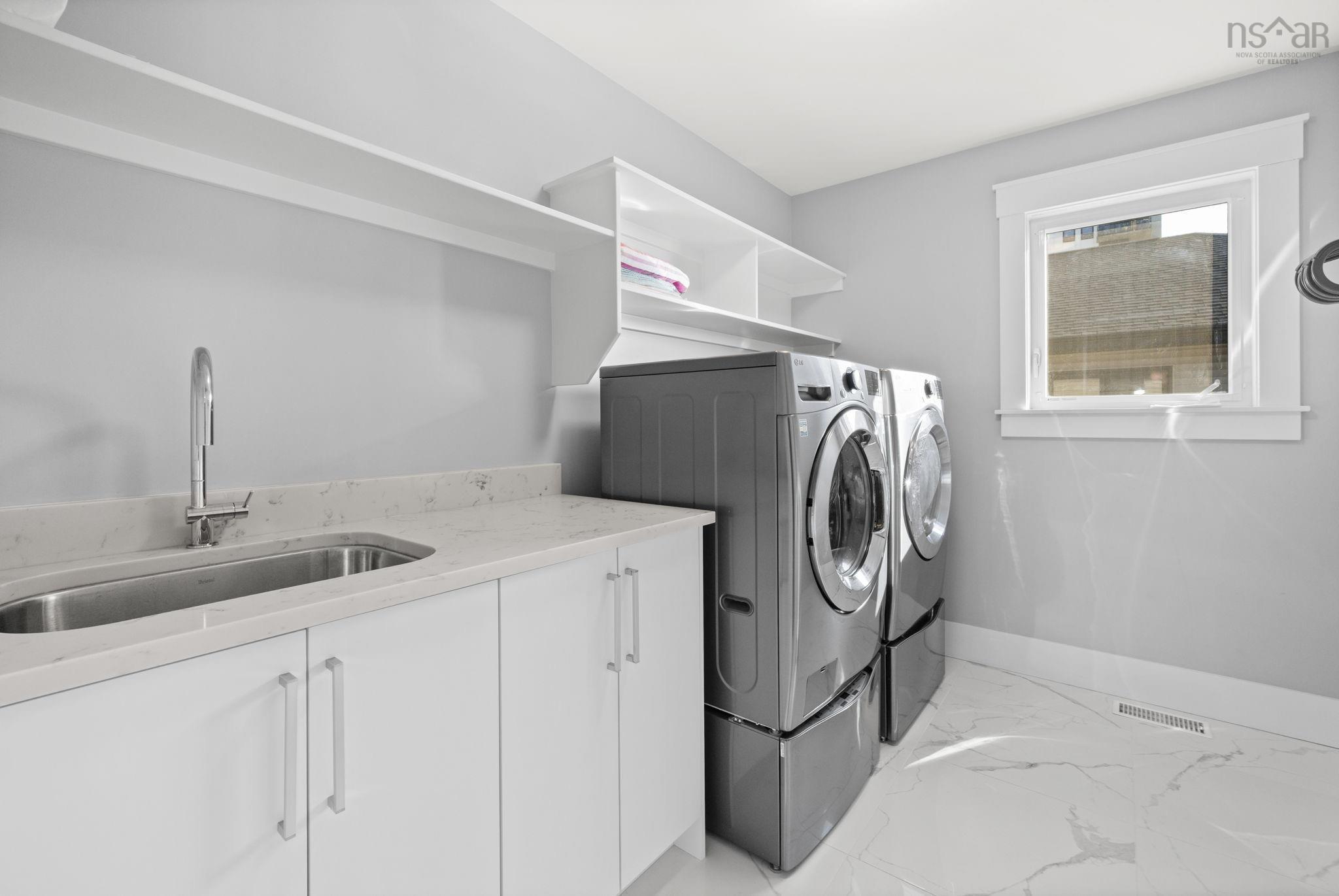 15 Theresa Mcneil Grove, Halifax, NS (MLS 202528607)