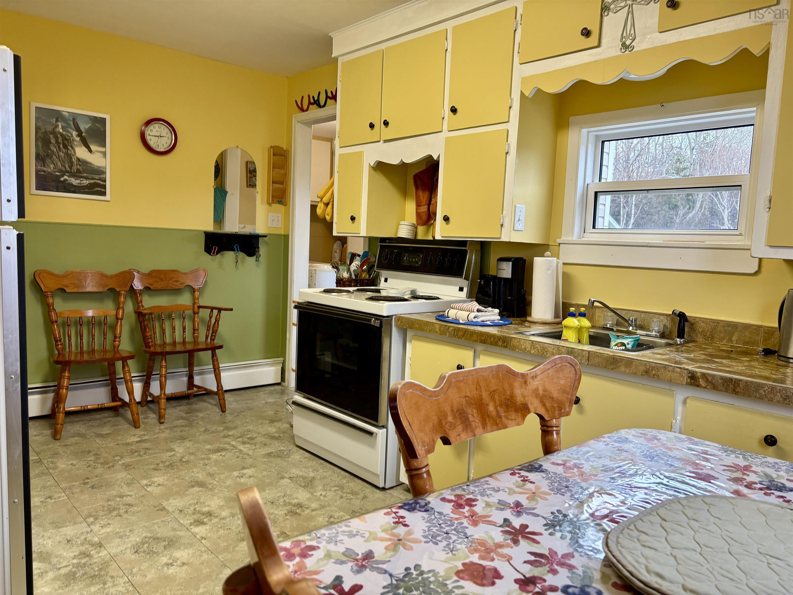 $225,000.00: 1266 Back Road, Chéticamp