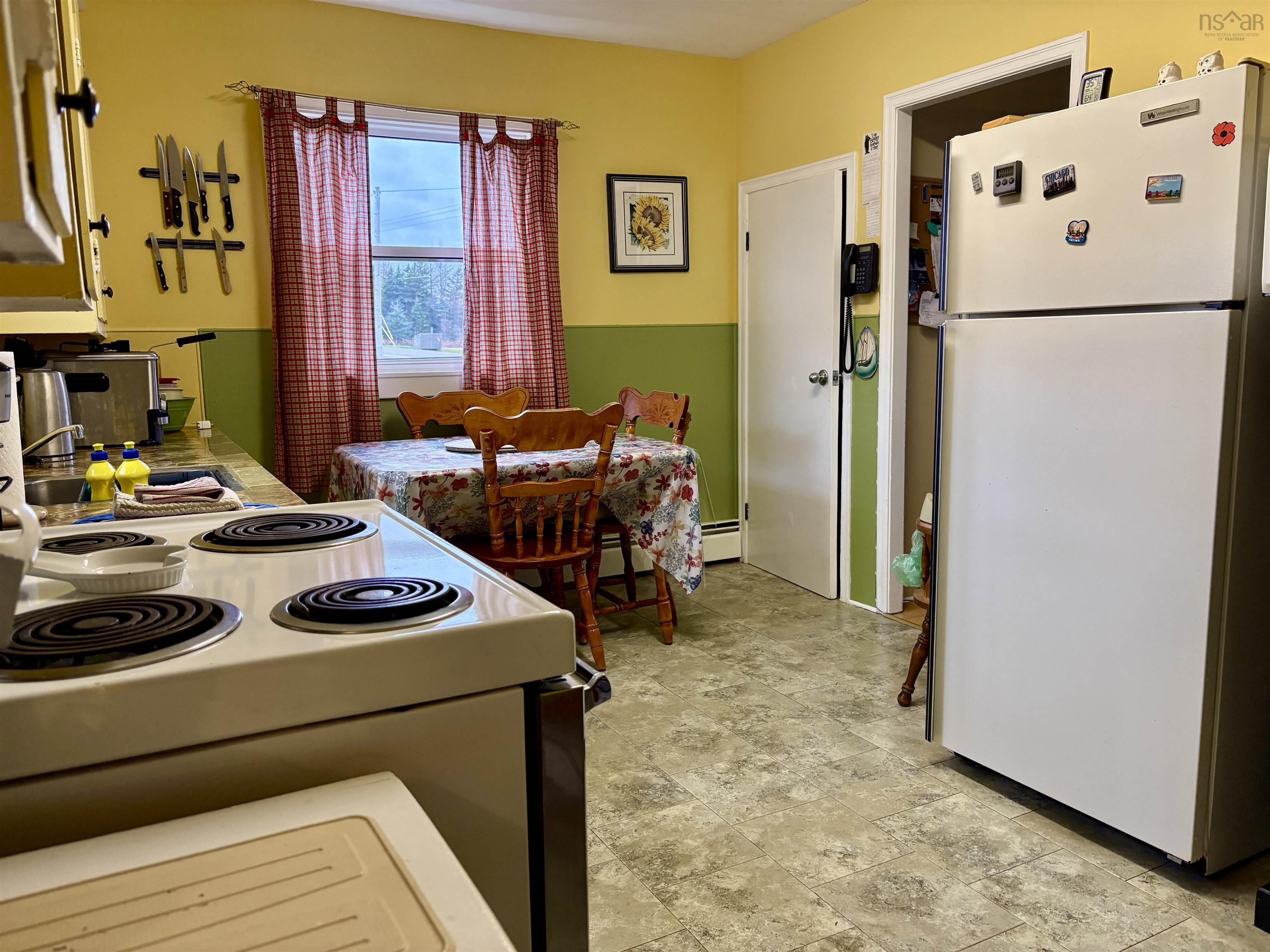 $225,000.00: 1266 Back Road, Chéticamp