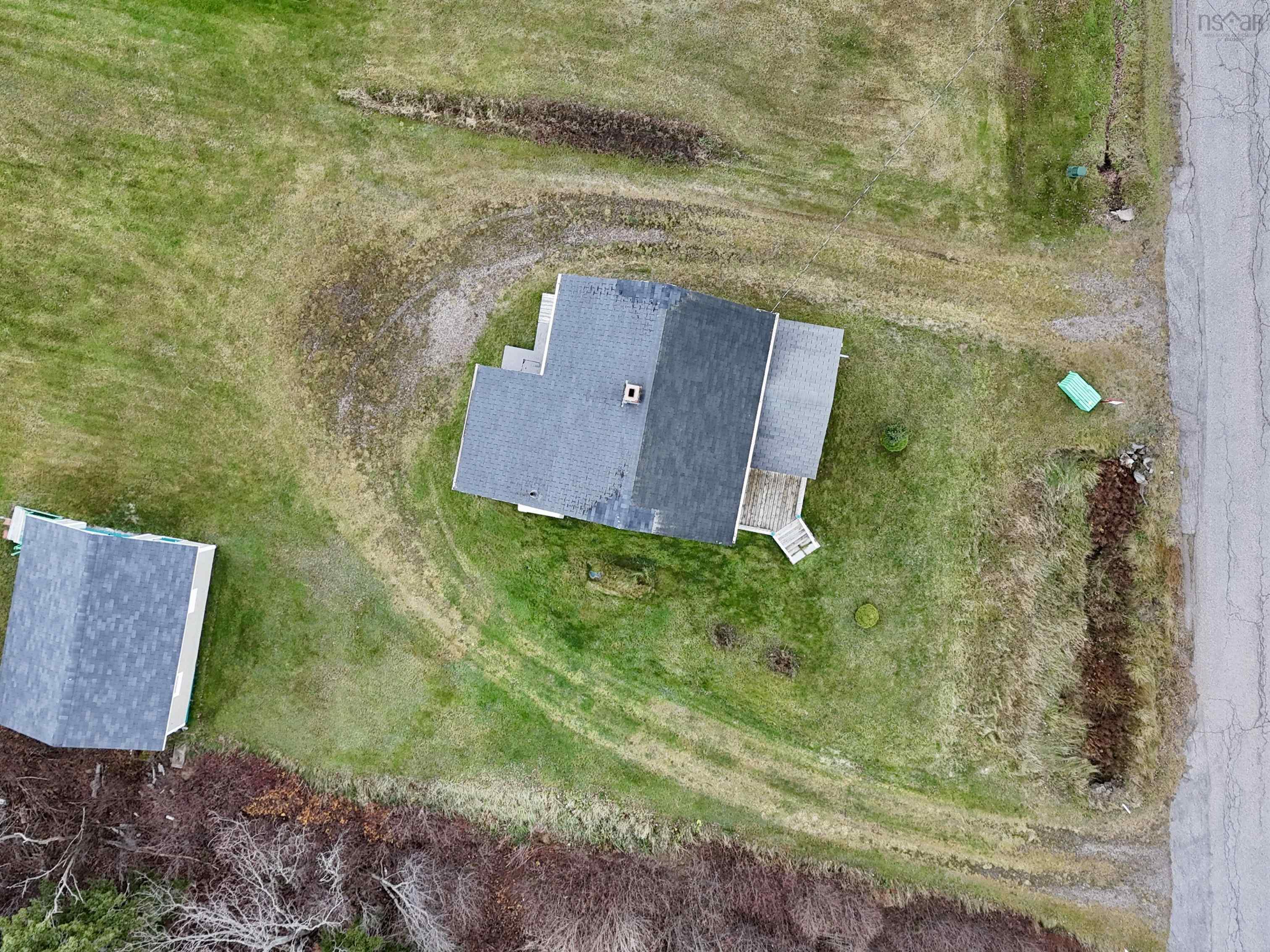 $225,000.00: 1266 Back Road, Chéticamp