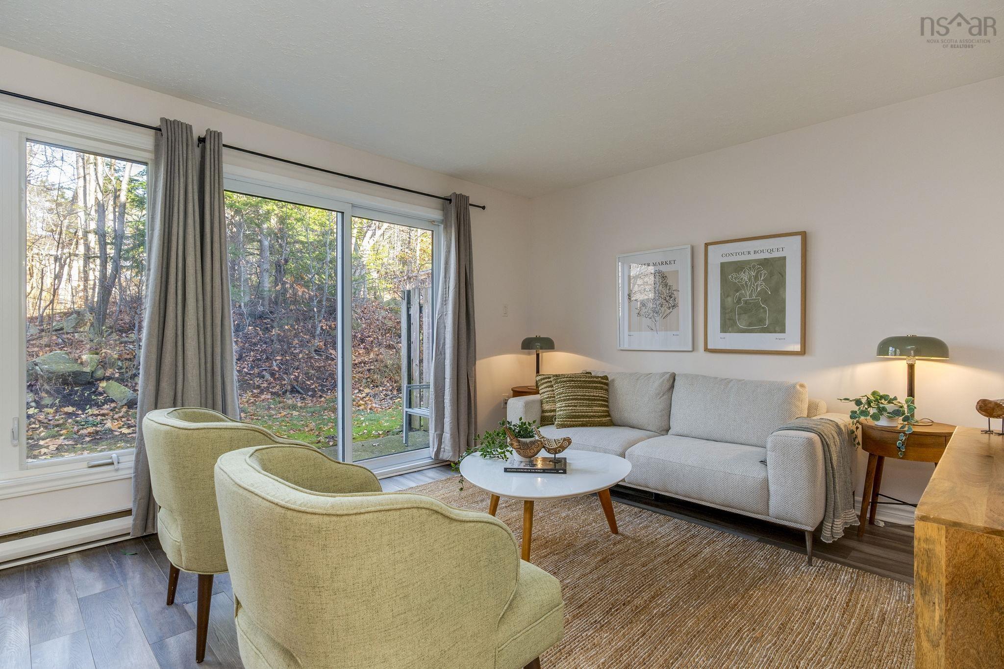 $399,000.00: 7 Braeside Lane, Clayton Park