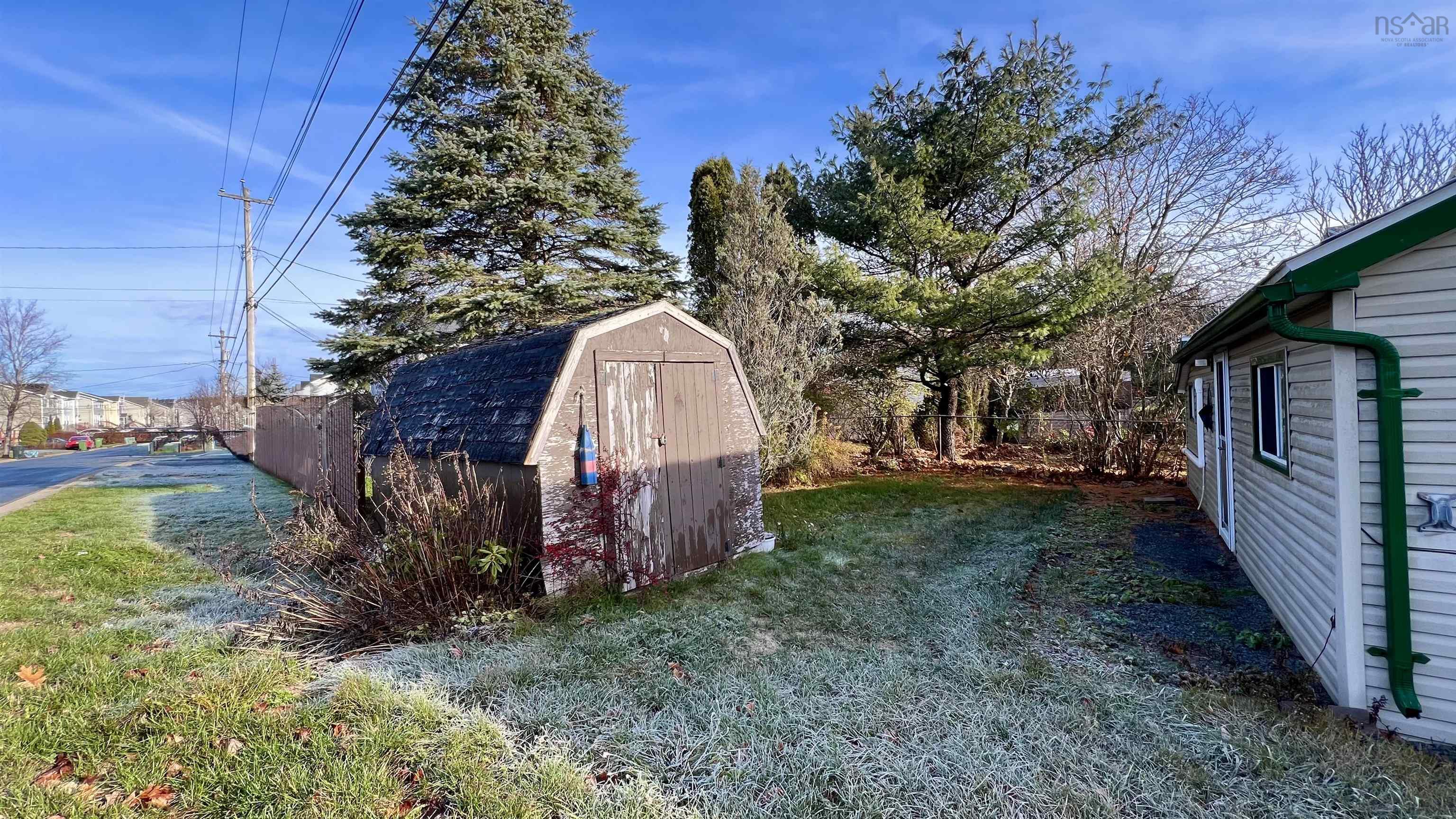 $339,900.00: 1517 St.Margarets Bay Road, Lakeside