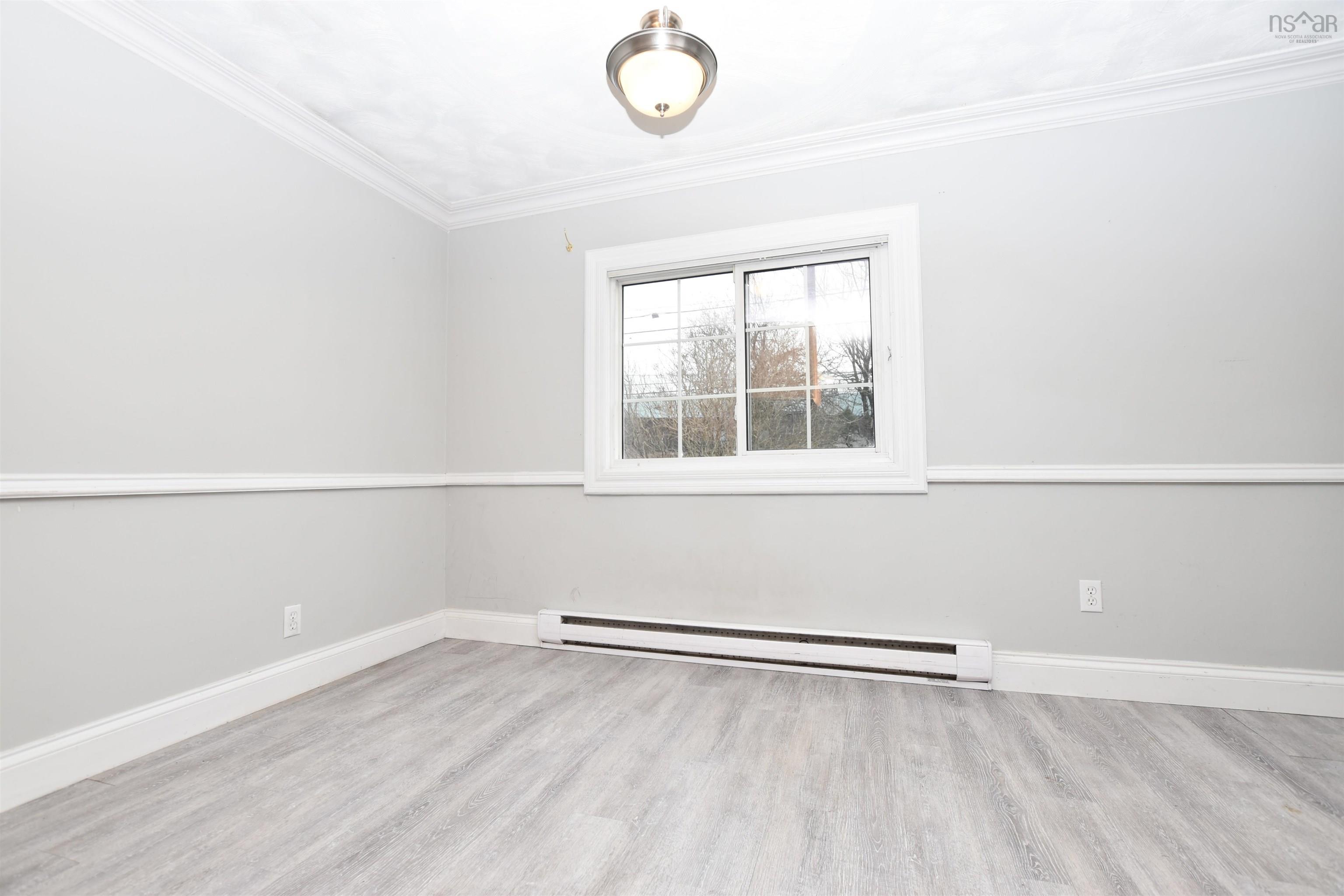 $339,900.00: 1517 St.Margarets Bay Road, Lakeside