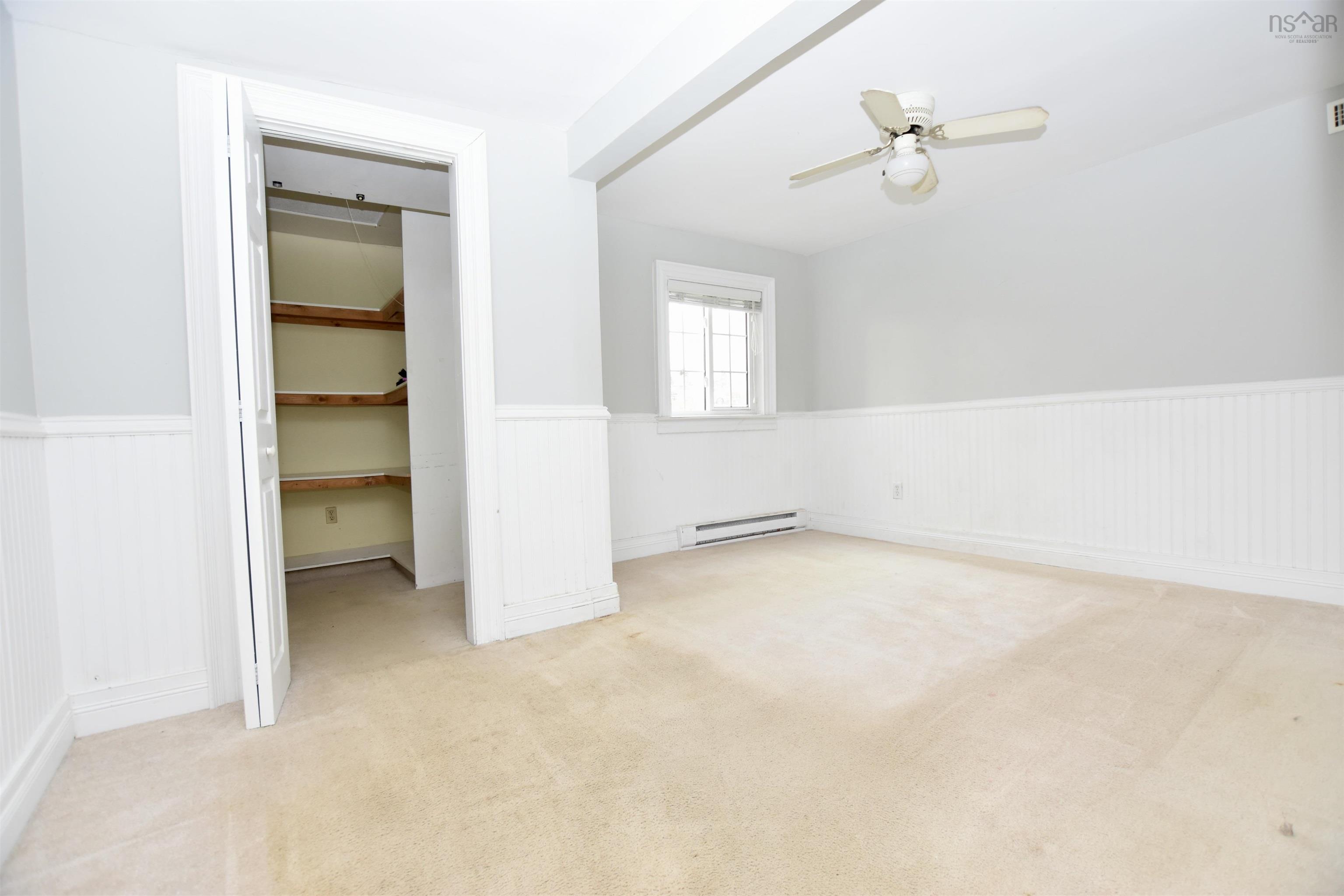 $339,900.00: 1517 St.Margarets Bay Road, Lakeside