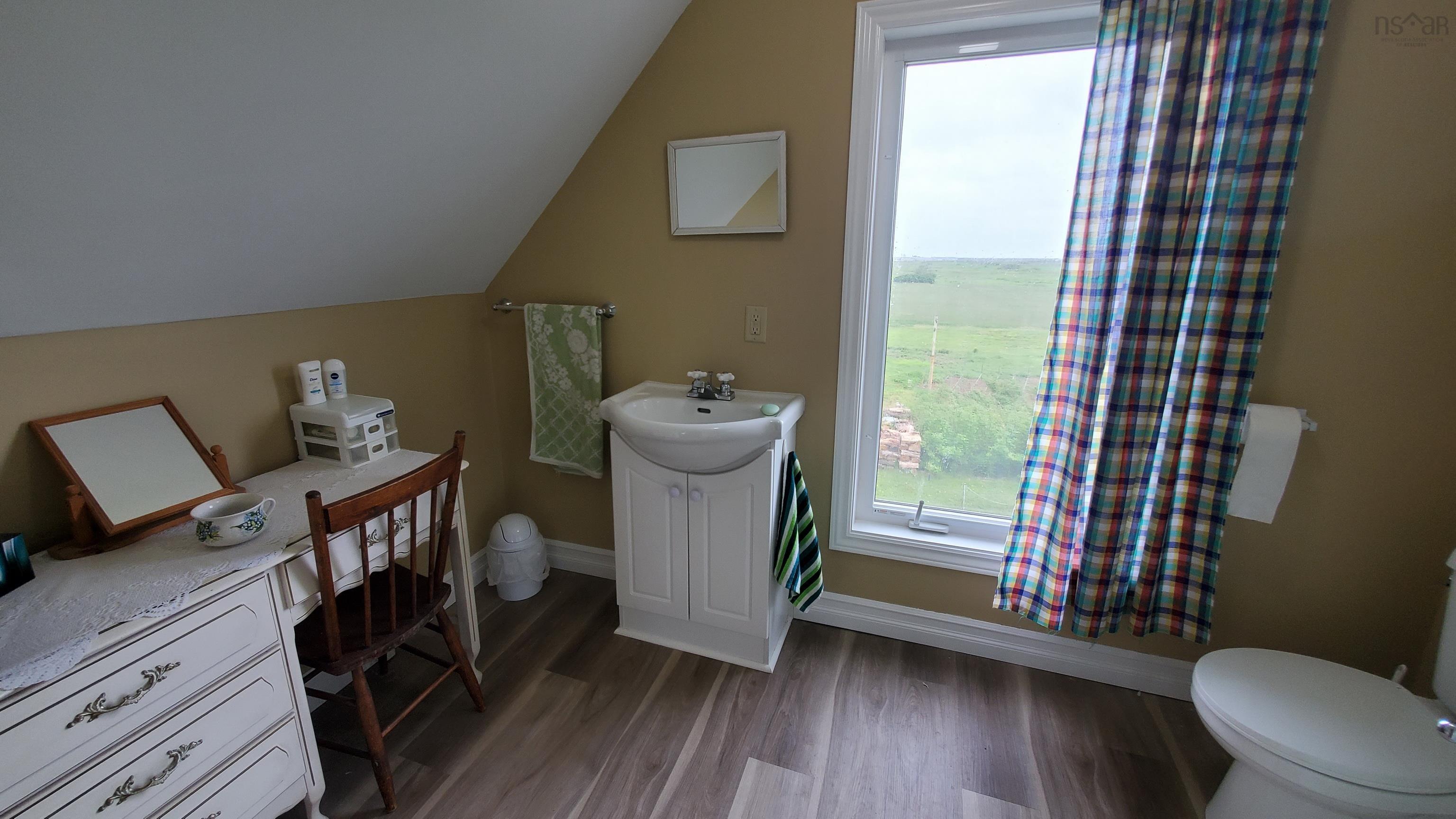 $234,900.00: 3498 209 Highway, Advocate Harbour