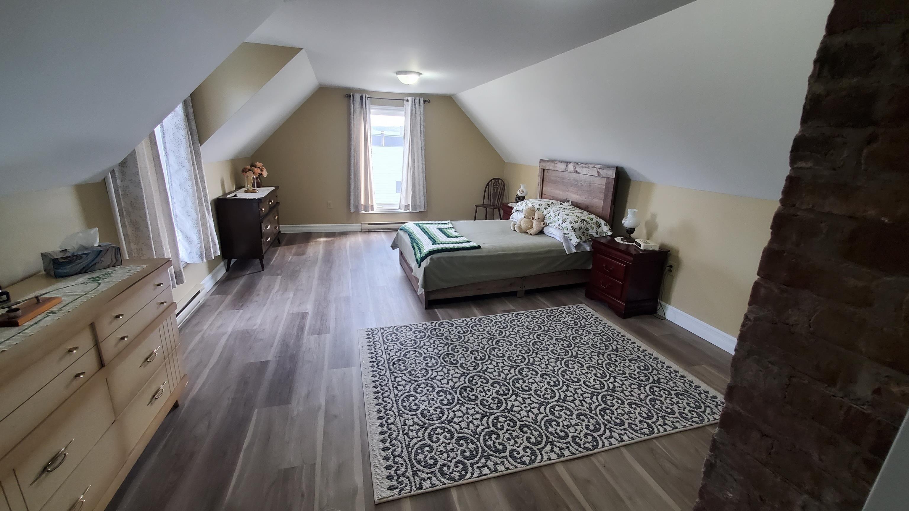 $234,900.00: 3498 209 Highway, Advocate Harbour