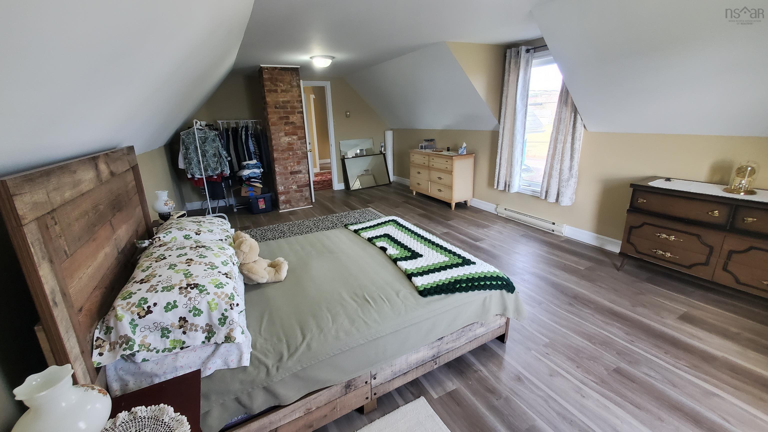 $234,900.00: 3498 209 Highway, Advocate Harbour