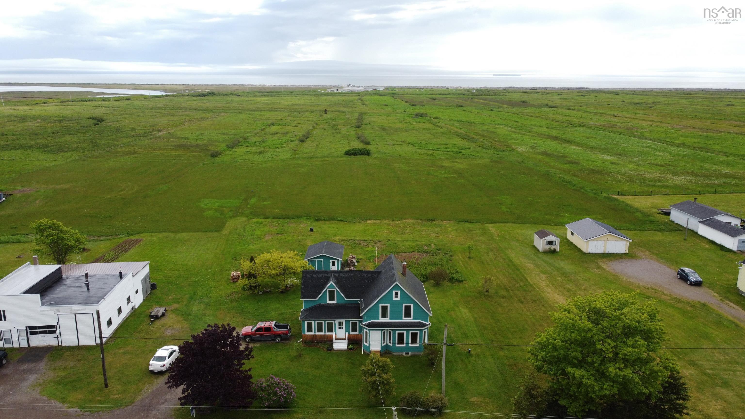 $234,900.00: 3498 209 Highway, Advocate Harbour