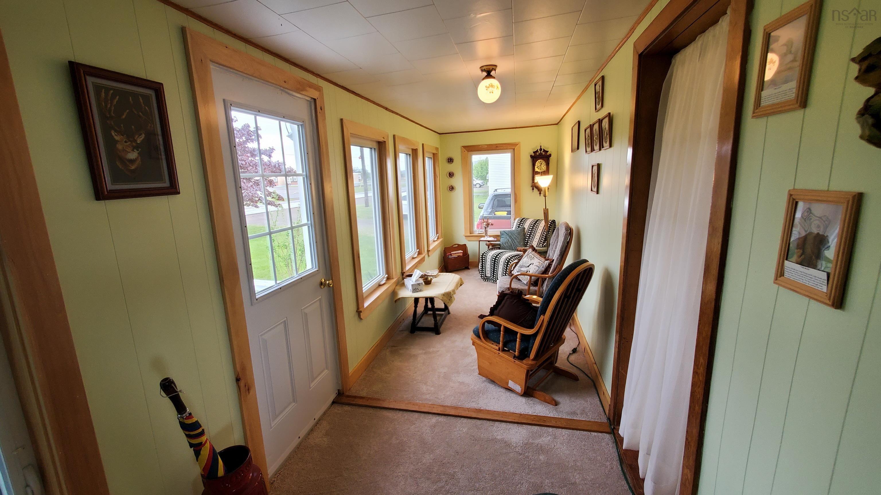 $234,900.00: 3498 209 Highway, Advocate Harbour